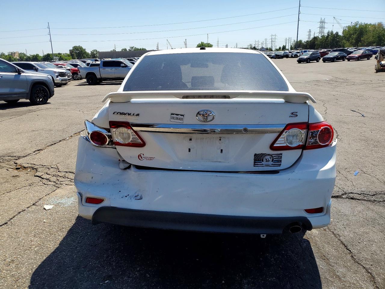 2011 Toyota Corolla S White vin: 2T1BU4EE8BC572371
