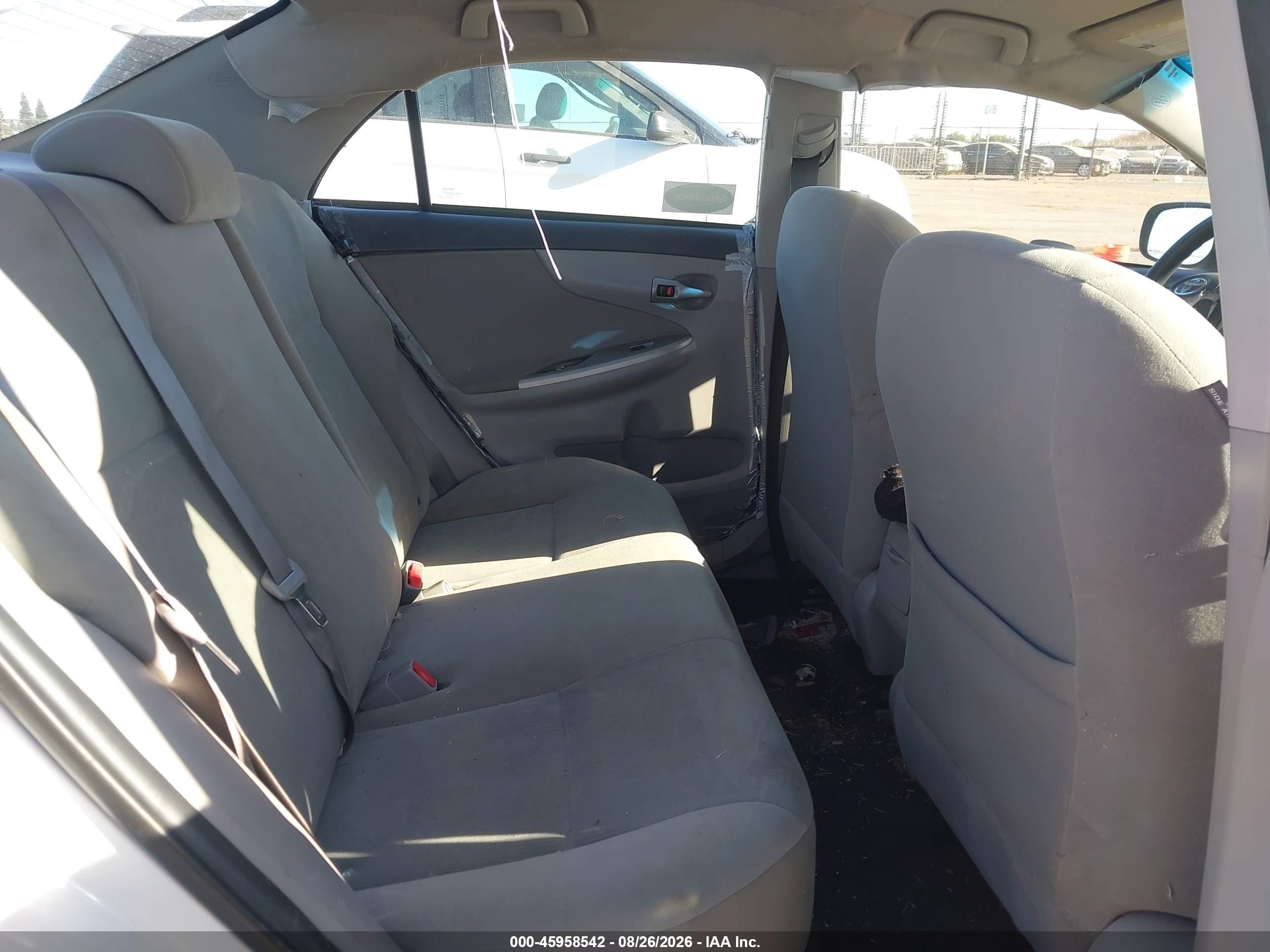 2011 Toyota Corolla Le White vin: 2T1BU4EE8BC581166