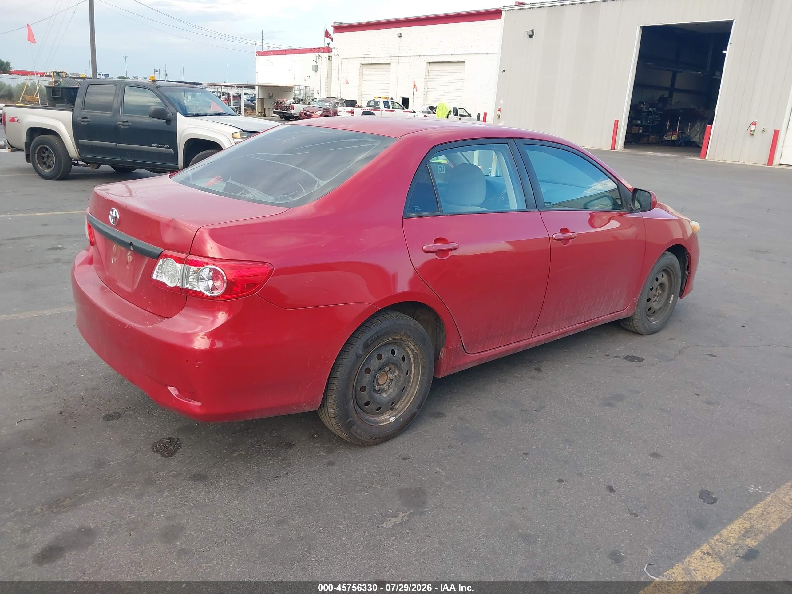 2011 Toyota Corolla Le Red vin: 2T1BU4EE8BC585766