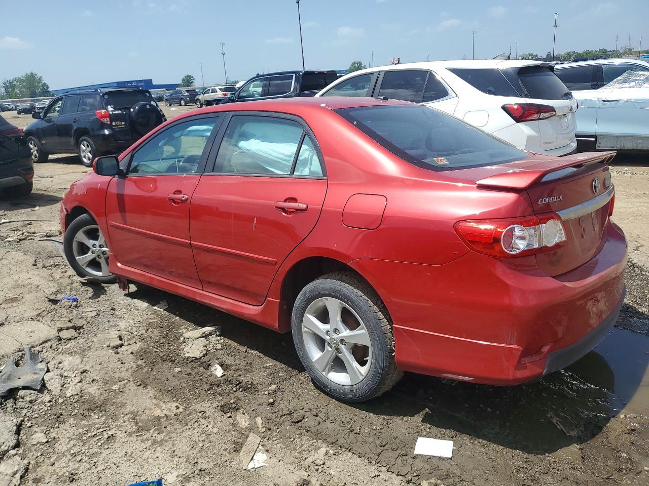 2011 Toyota Corolla S Red vin: 2T1BU4EE8BC603960