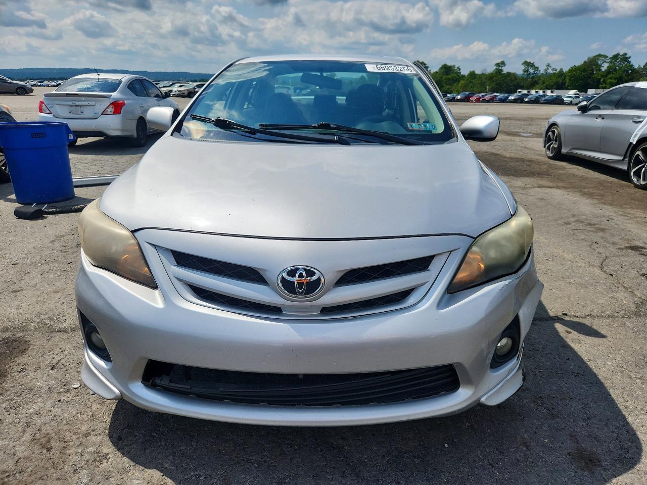 2011 Toyota Corolla S Silver vin: 2T1BU4EE8BC604333