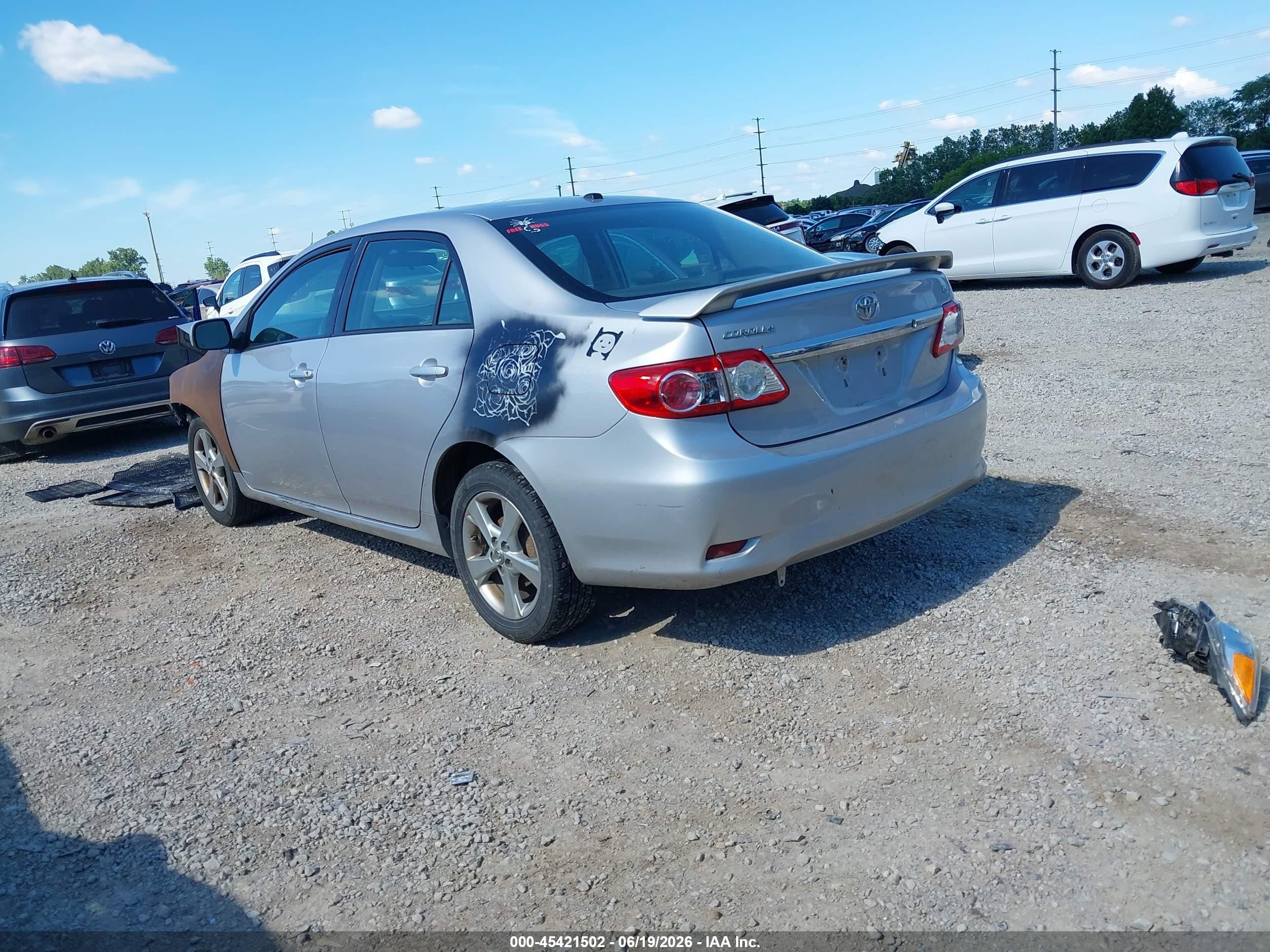 2011 Toyota Corolla Le Silver vin: 2T1BU4EE8BC620533
