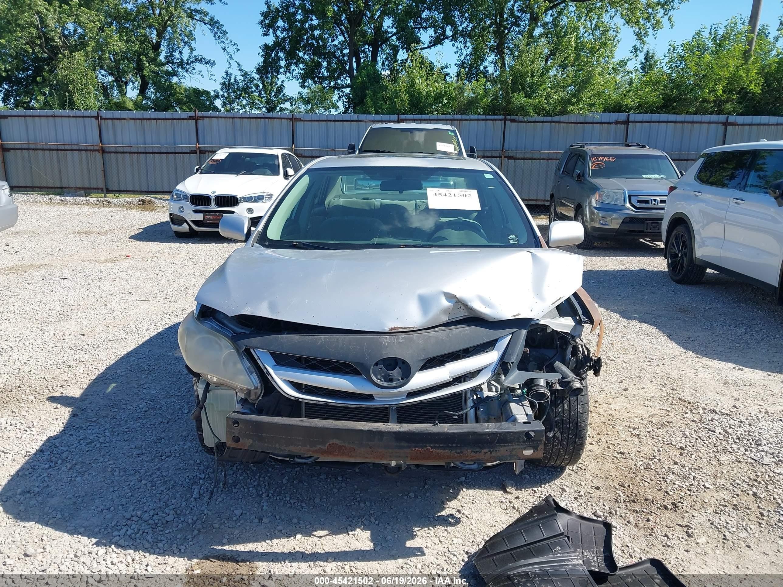 2011 Toyota Corolla Le Silver vin: 2T1BU4EE8BC620533