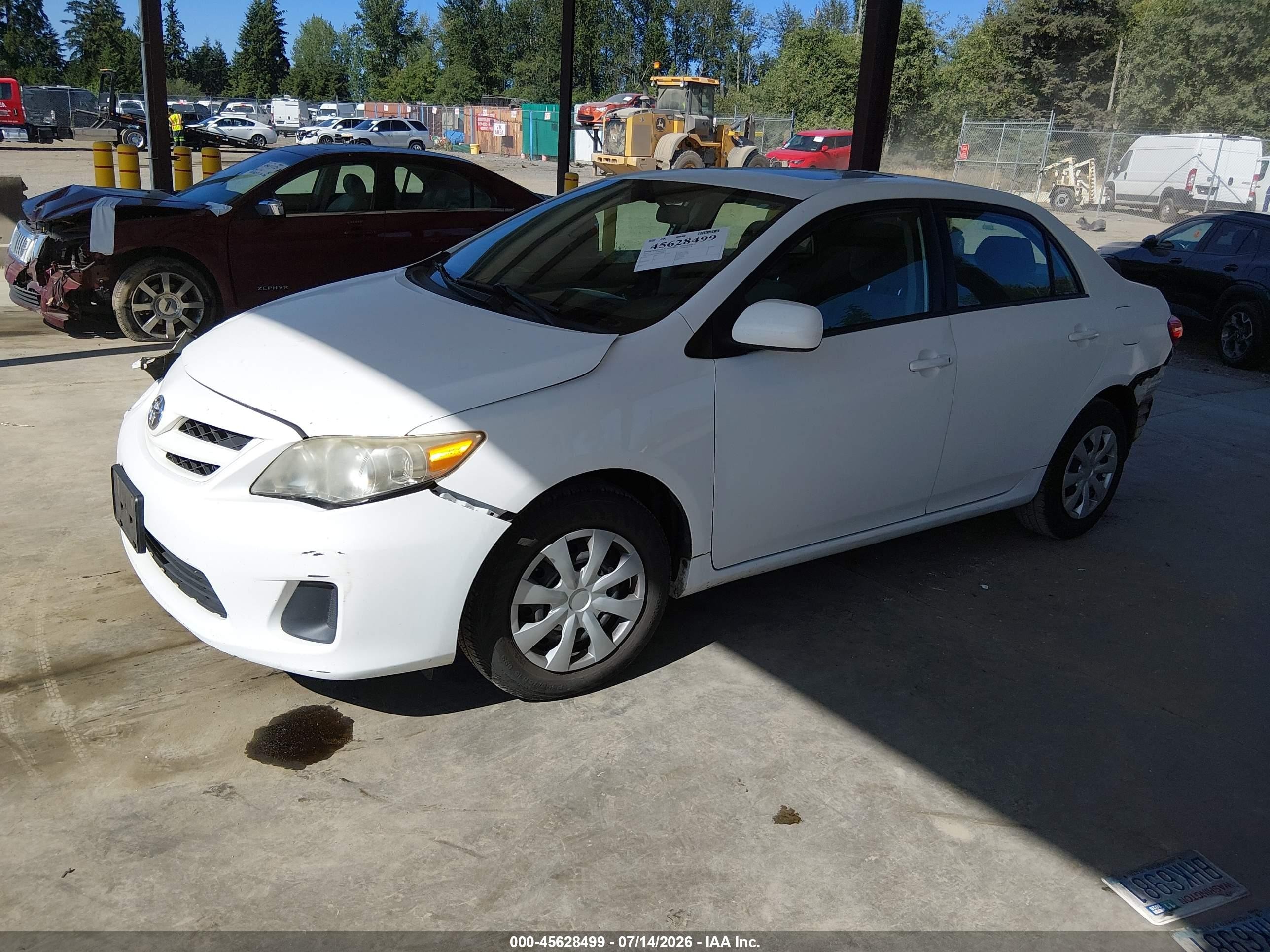 2011 Toyota Corolla Le White vin: 2T1BU4EE8BC640457