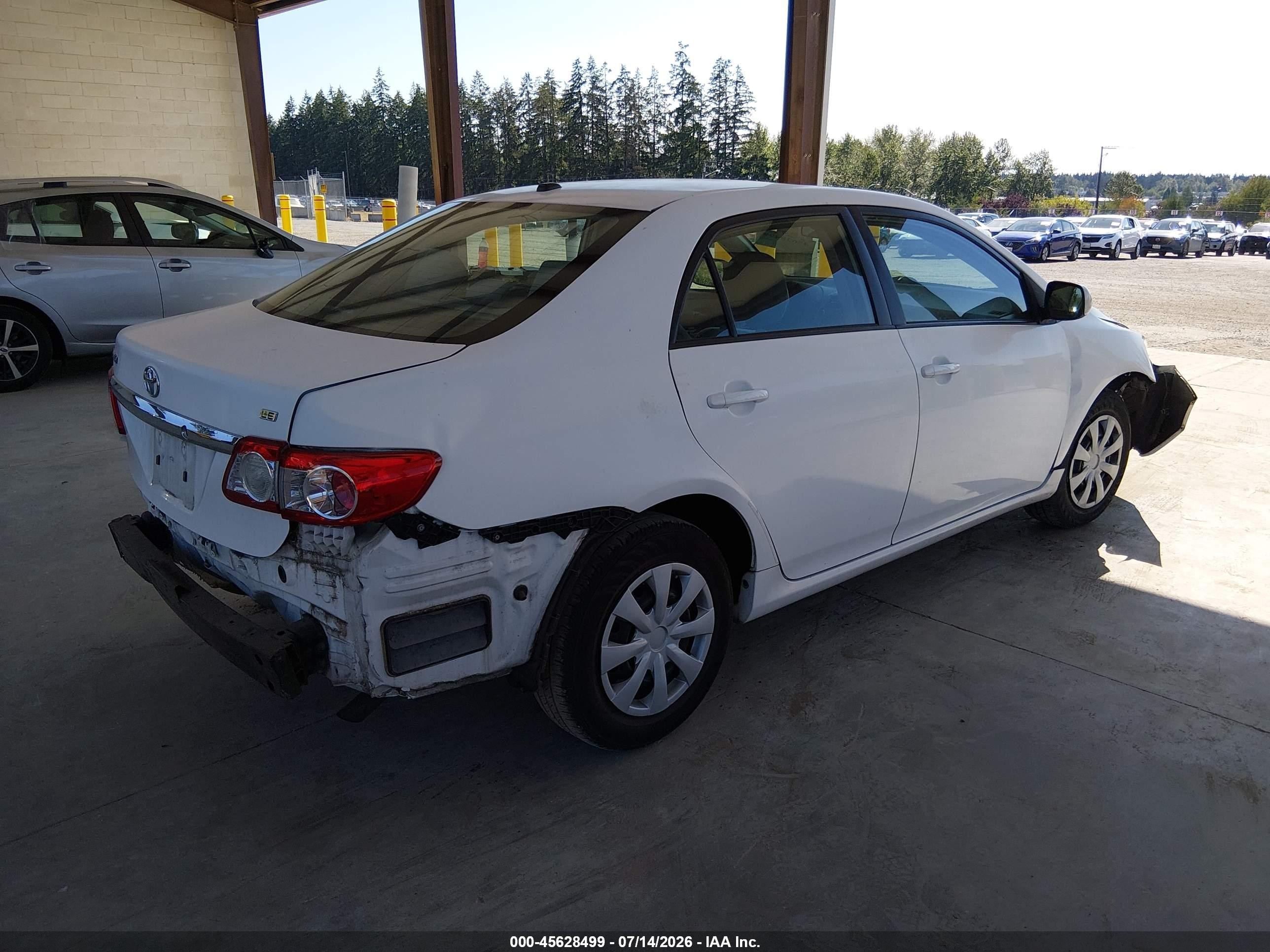 2011 Toyota Corolla Le White vin: 2T1BU4EE8BC640457