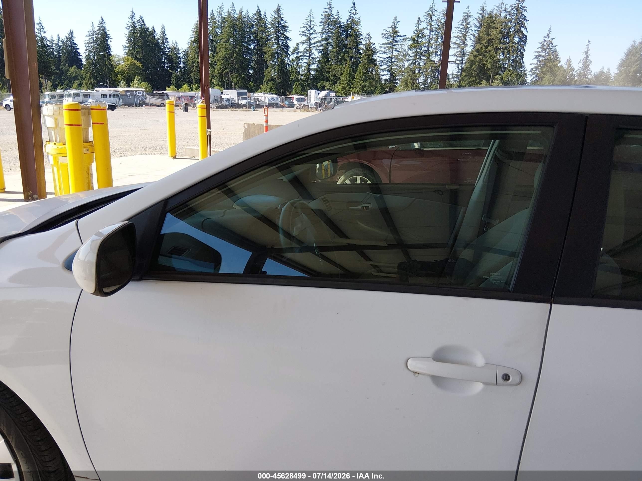 2011 Toyota Corolla Le White vin: 2T1BU4EE8BC640457