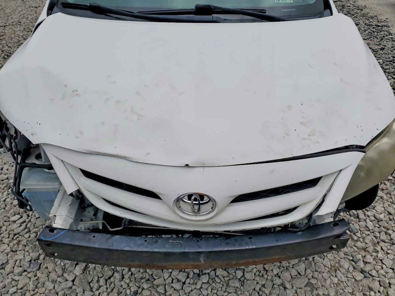 2011 Toyota Corolla S White vin: 2T1BU4EE8BC641916