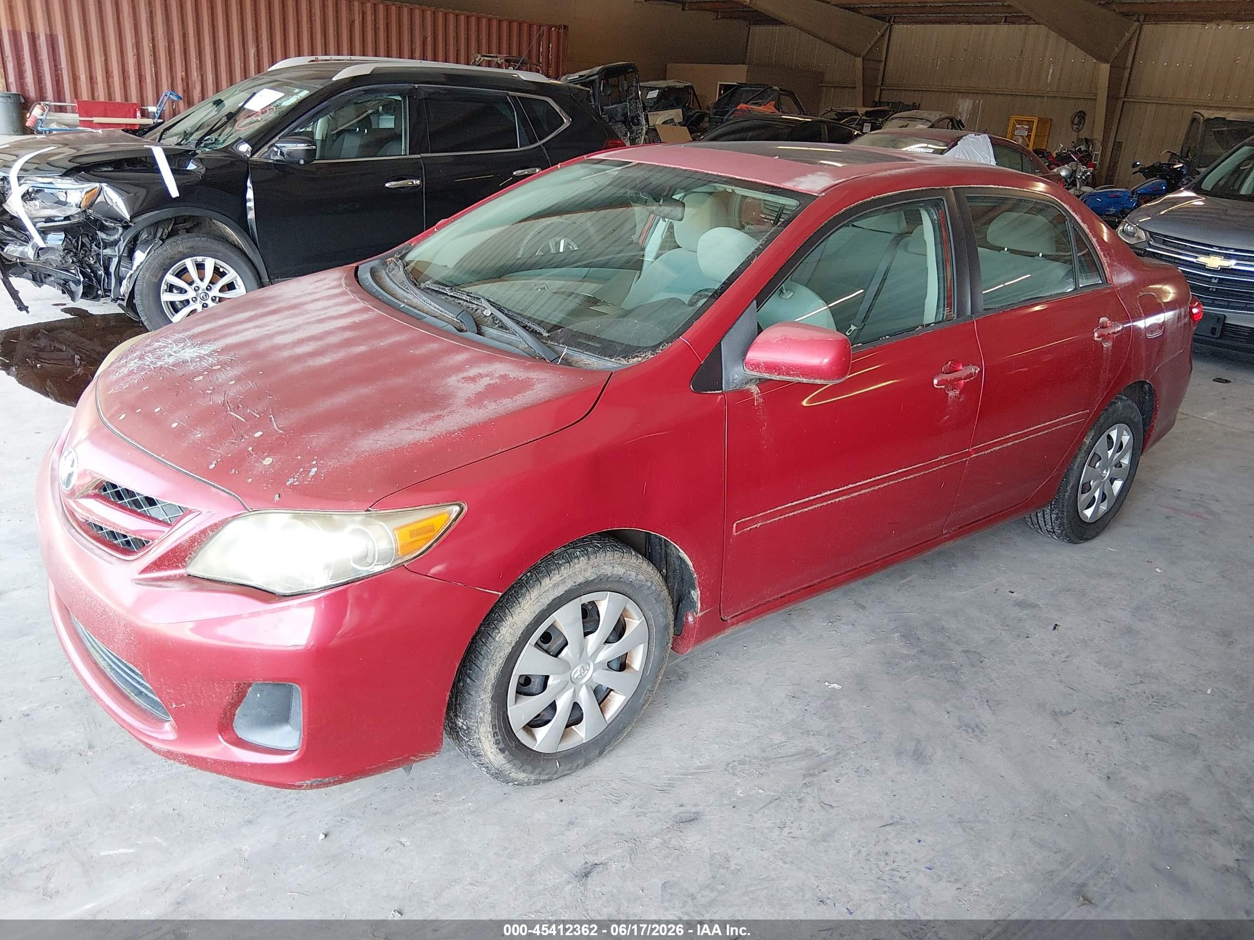2011 Toyota Corolla Le Red vin: 2T1BU4EE8BC647733