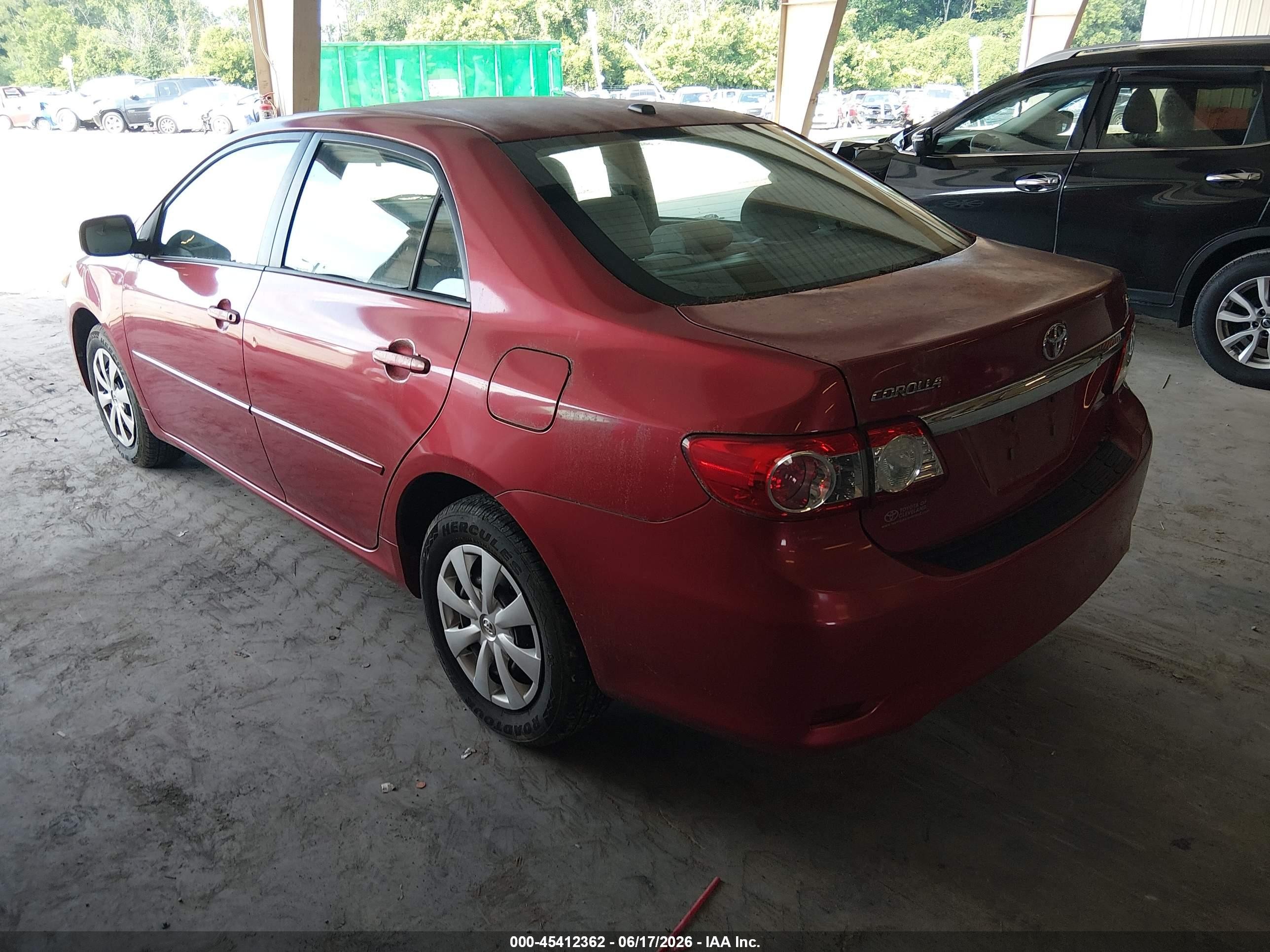 2011 Toyota Corolla Le Red vin: 2T1BU4EE8BC647733