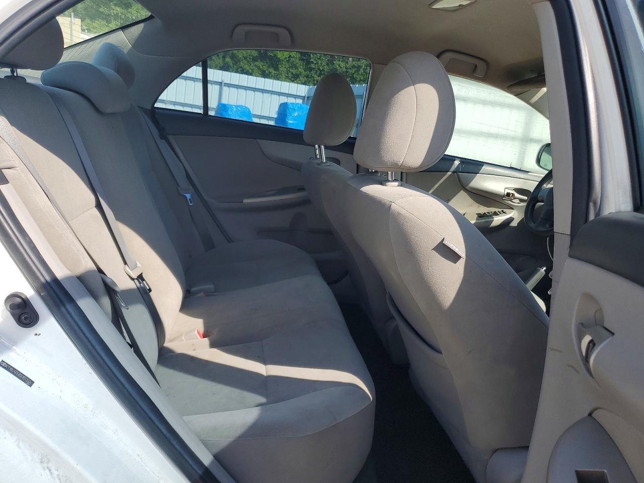 2011 Toyota Corolla Le White vin: 2T1BU4EE8BC650504
