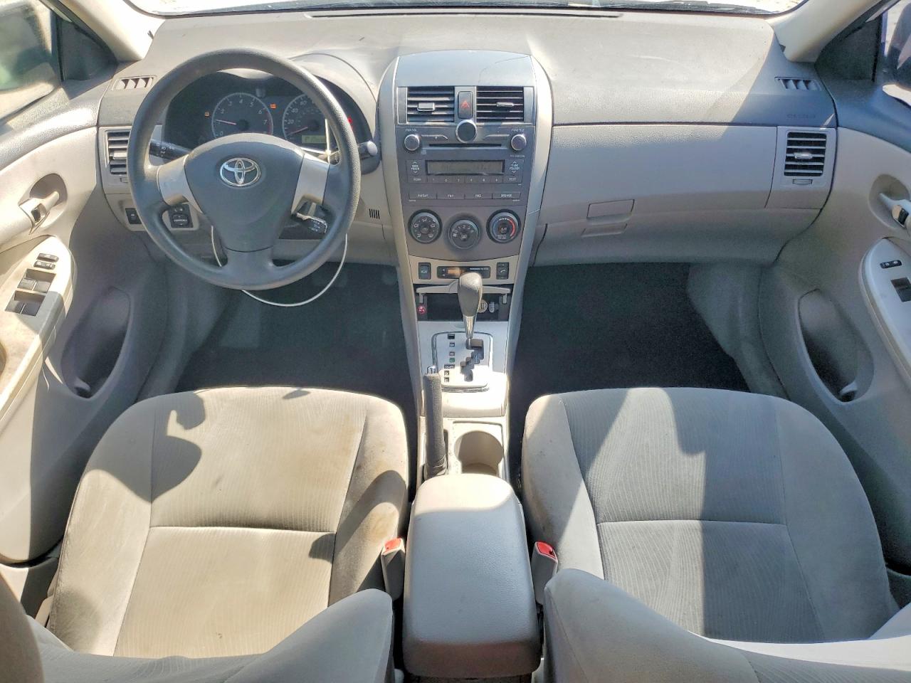 2011 Toyota Corolla Le White vin: 2T1BU4EE8BC650504
