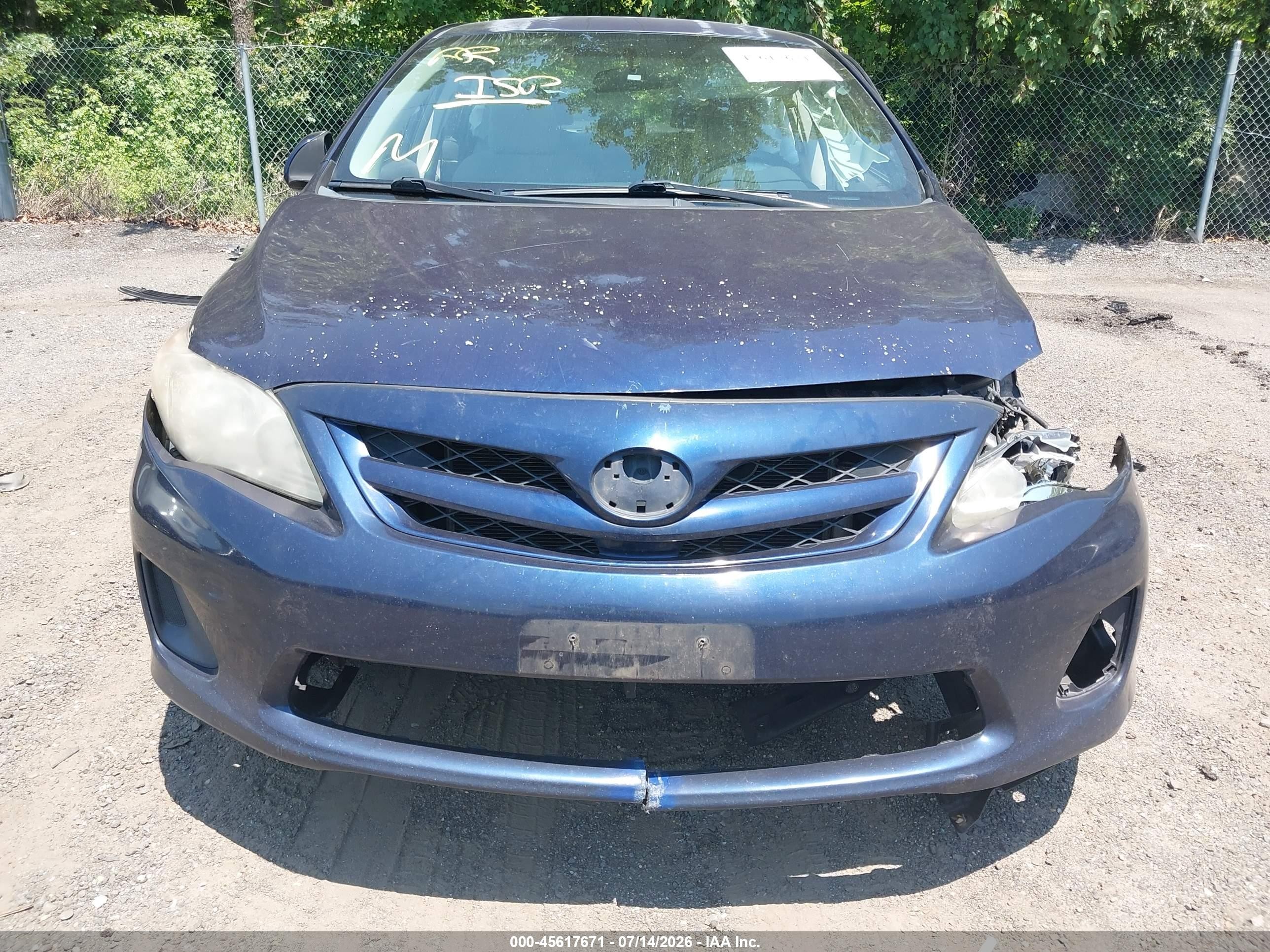 2011 Toyota Corolla Le Blue vin: 2T1BU4EE8BC655895