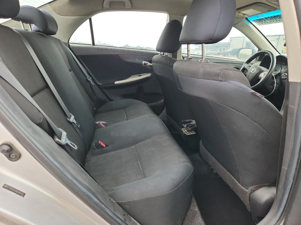 2011 Toyota Corolla S Серебряный vin: 2T1BU4EE8BC682613