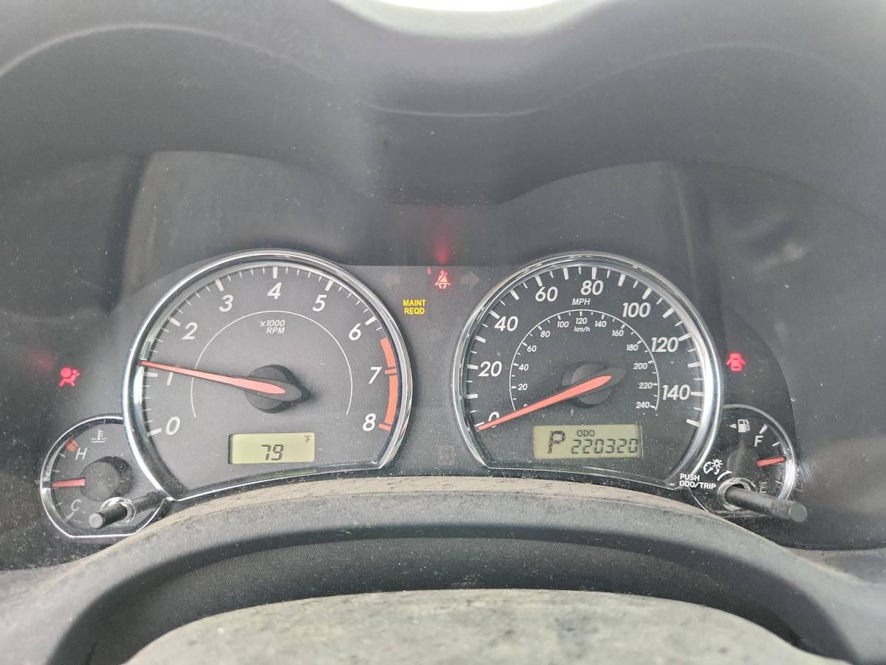 2011 Toyota Corolla S Серебряный vin: 2T1BU4EE8BC682613