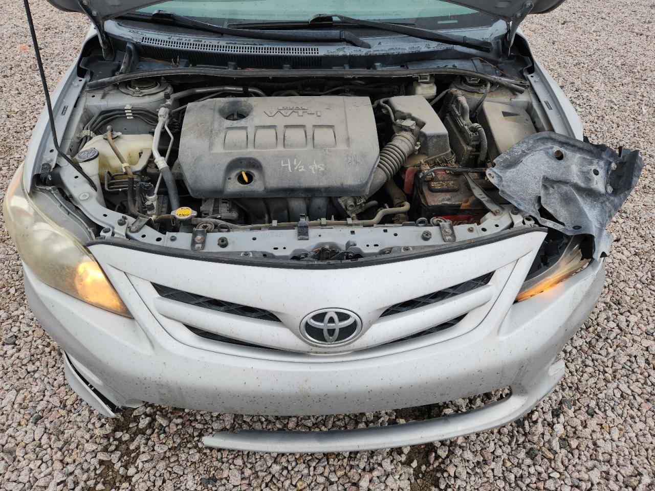 2011 Toyota Corolla S Серебряный vin: 2T1BU4EE8BC682613