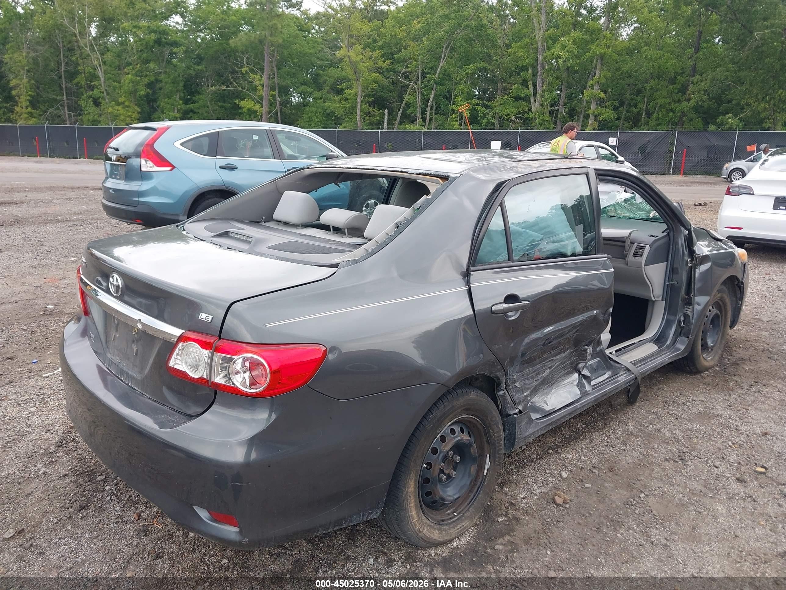 2011 Toyota Corolla Le Gray vin: 2T1BU4EE8BC686810
