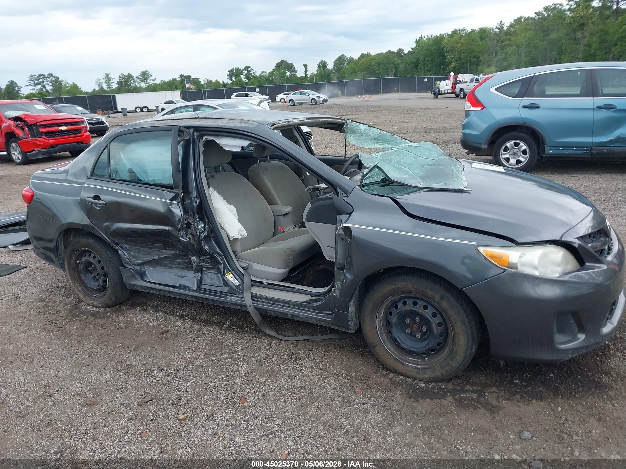 2011 Toyota Corolla Le Gray vin: 2T1BU4EE8BC686810