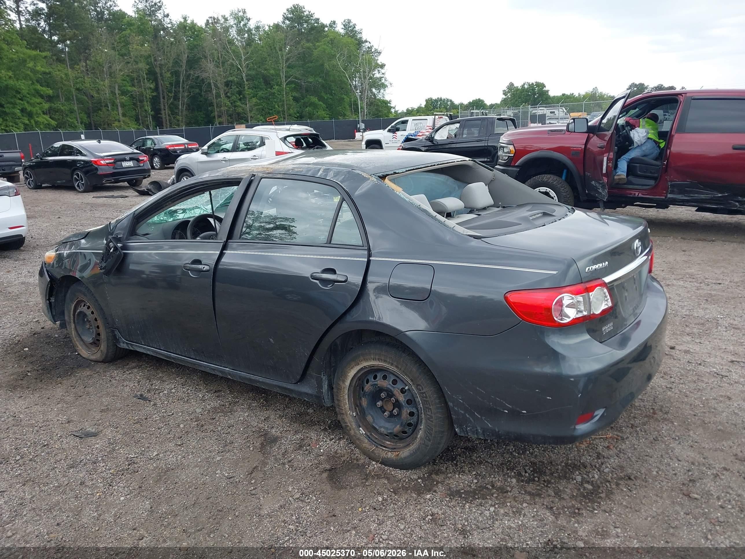 2011 Toyota Corolla Le Gray vin: 2T1BU4EE8BC686810