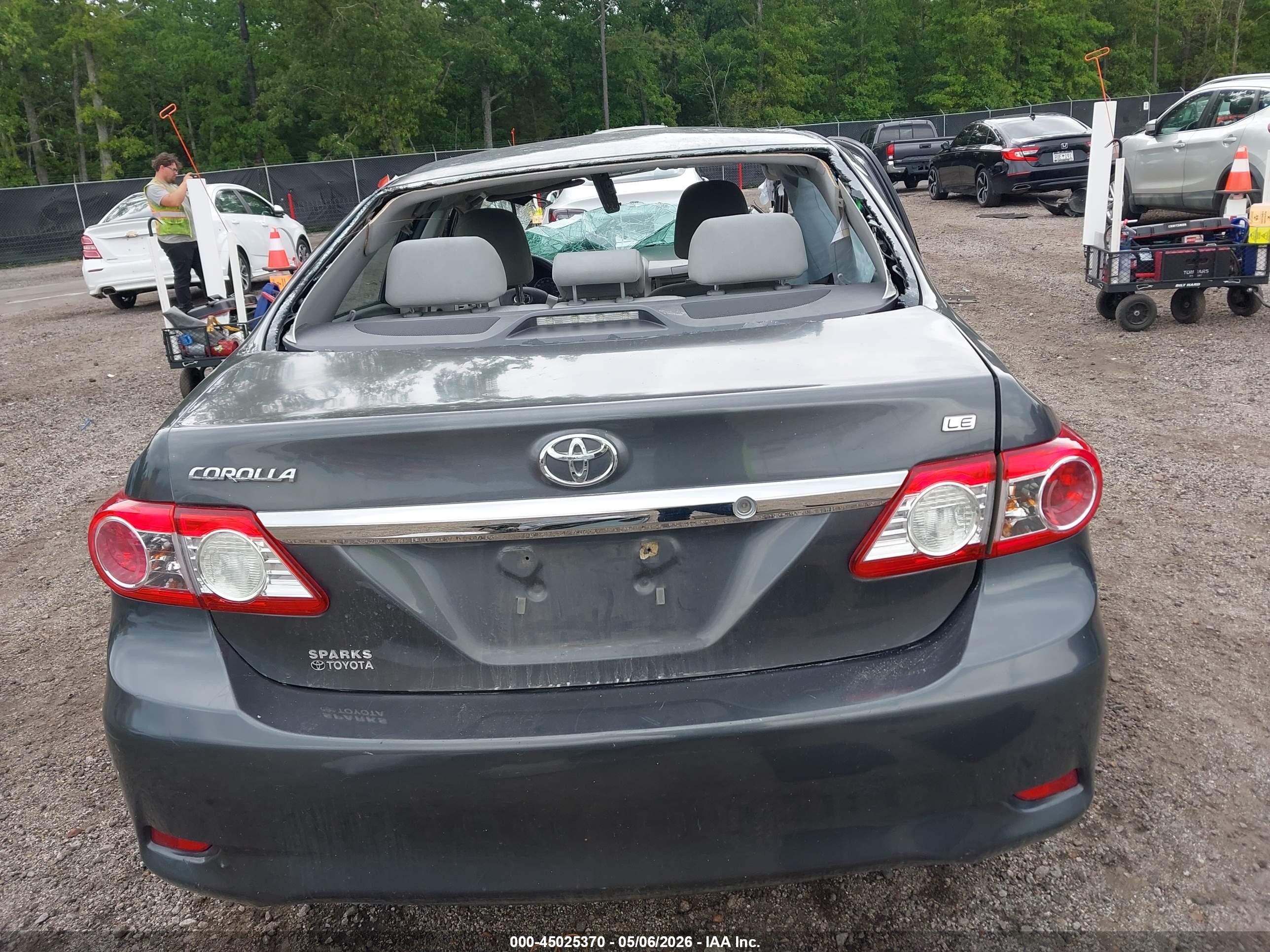 2011 Toyota Corolla Le Gray vin: 2T1BU4EE8BC686810