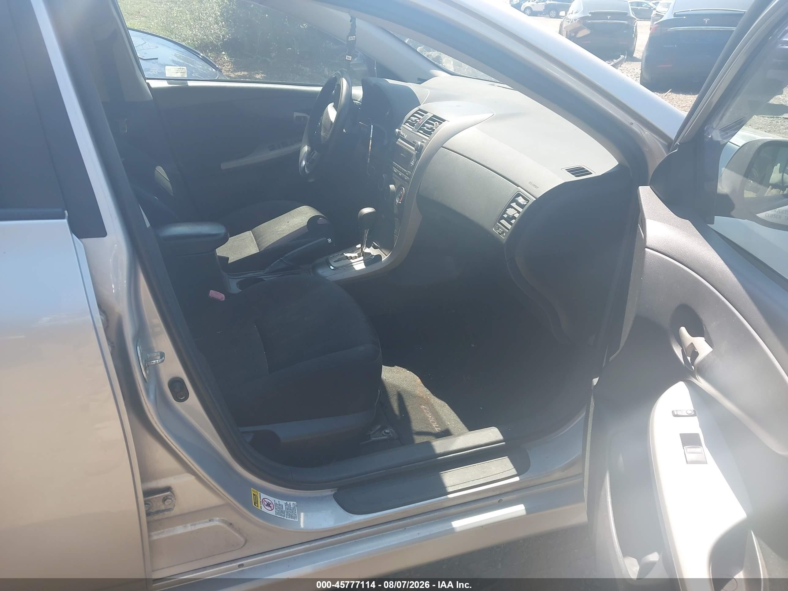 2011 Toyota Corolla S Silver vin: 2T1BU4EE8BC706974