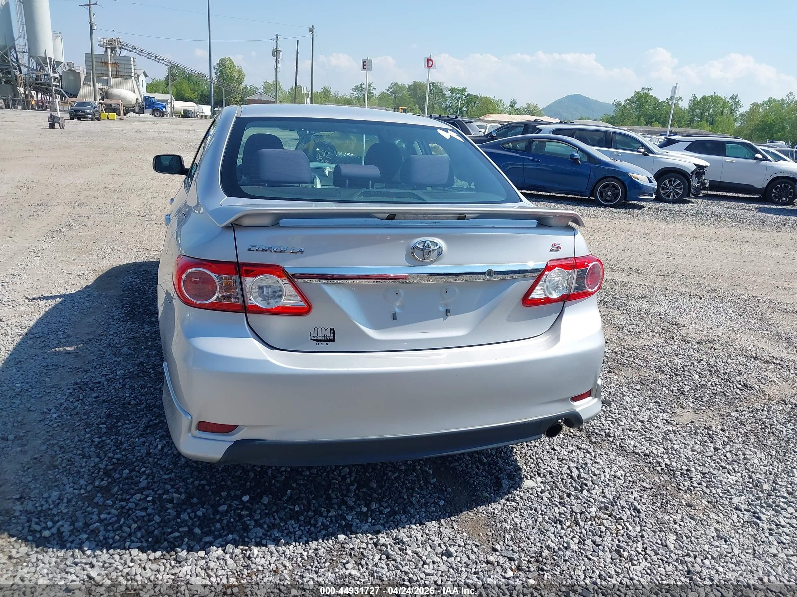 2011 Toyota Corolla S Silver vin: 2T1BU4EE8BC708191
