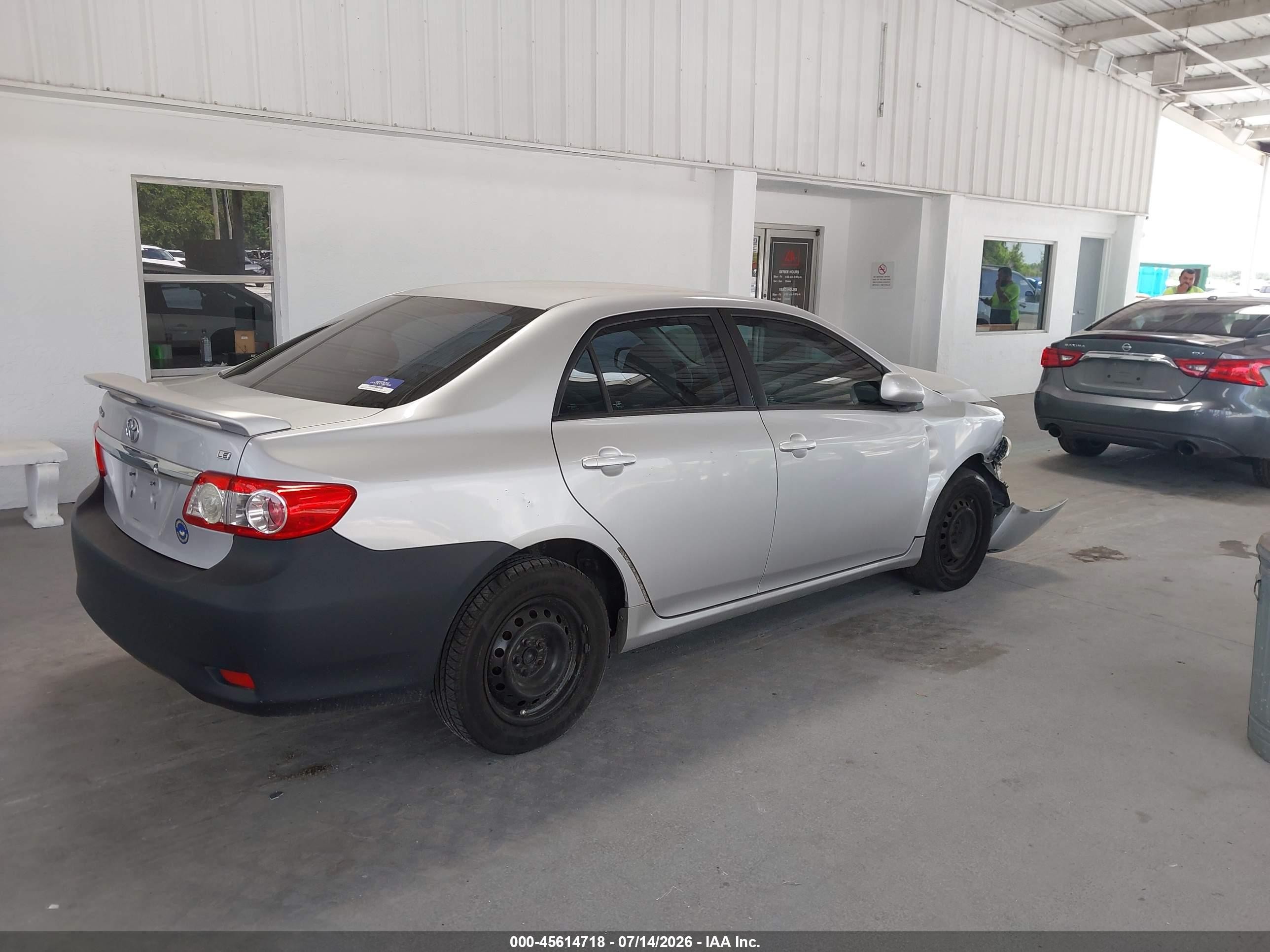 2011 Toyota Corolla Le Silver vin: 2T1BU4EE8BC730384