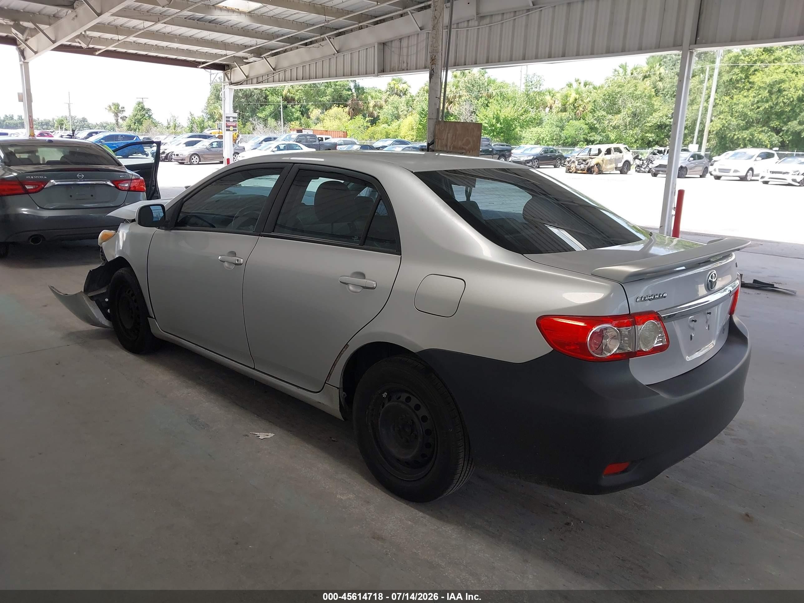 2011 Toyota Corolla Le Silver vin: 2T1BU4EE8BC730384