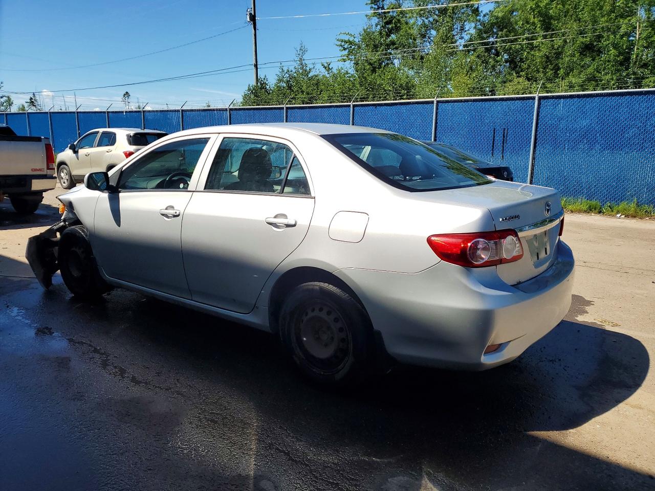 2011 Toyota Corolla Base Серебряный vin: 2T1BU4EE8BC739800