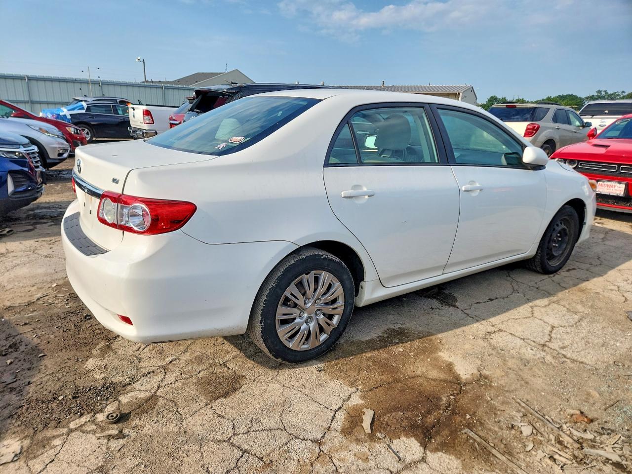 2012 Toyota Corolla Le White vin: 2T1BU4EE8CC757926