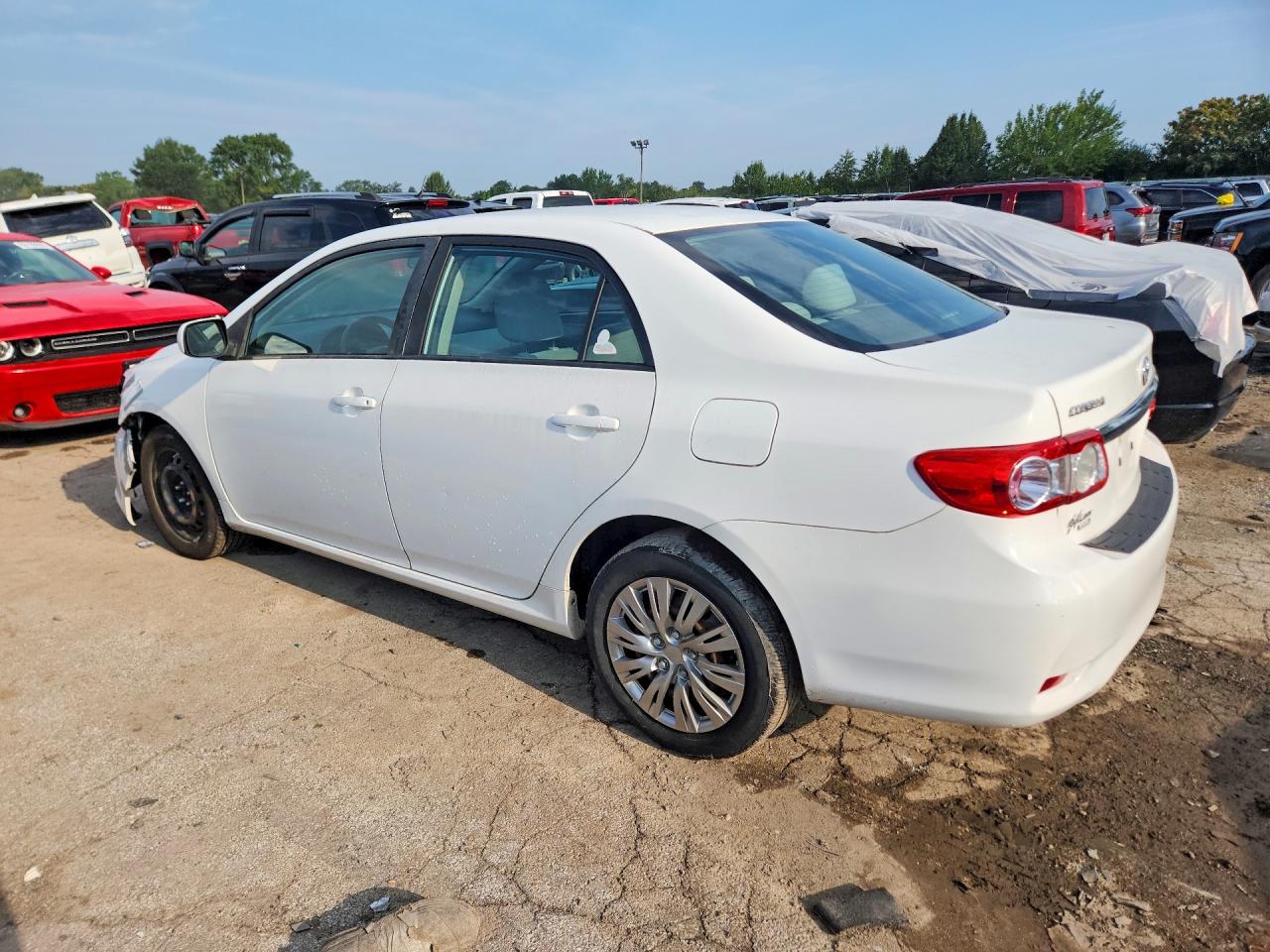2012 Toyota Corolla Le White vin: 2T1BU4EE8CC757926