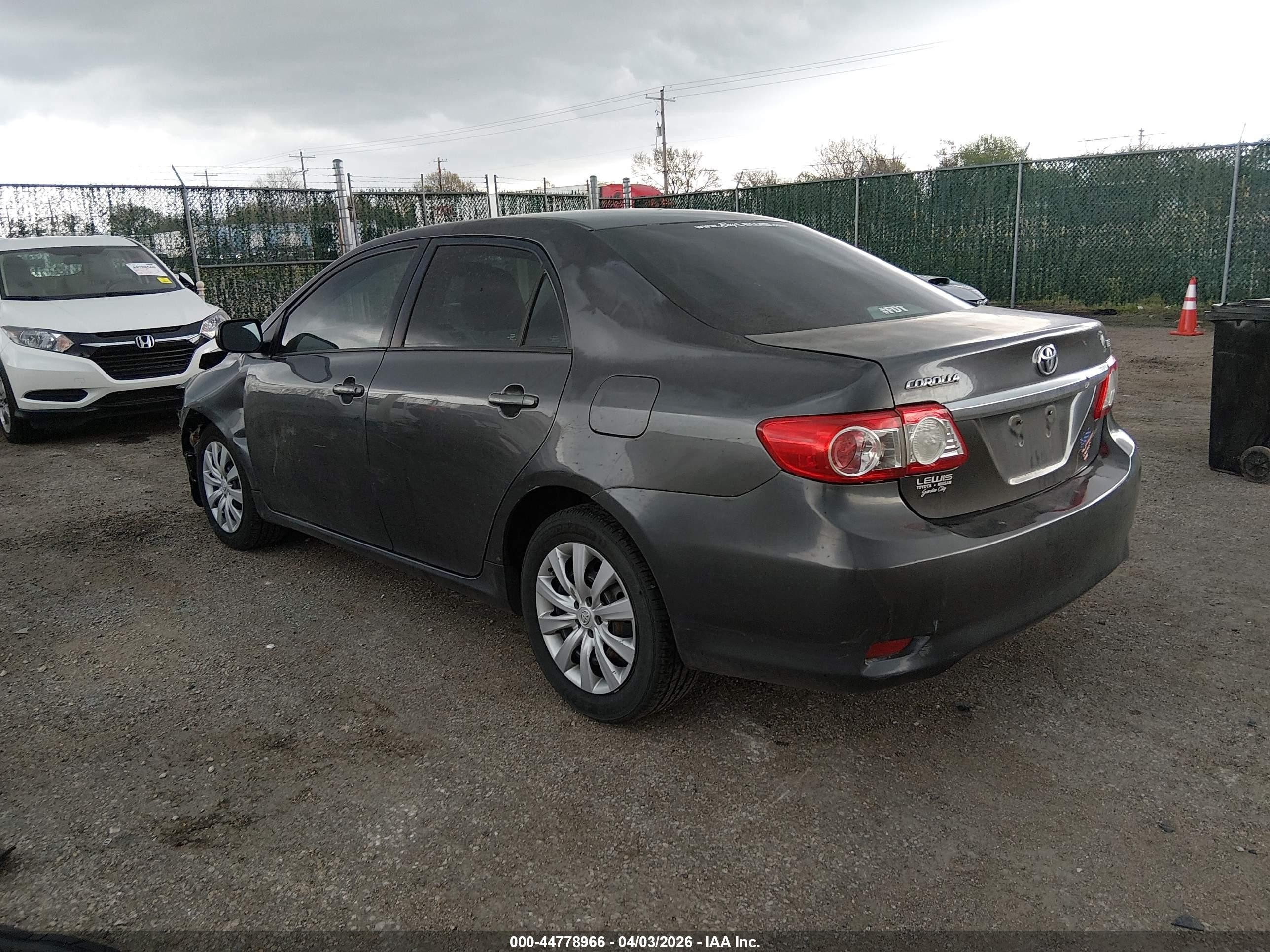 2012 Toyota Corolla Le Gray vin: 2T1BU4EE8CC760843