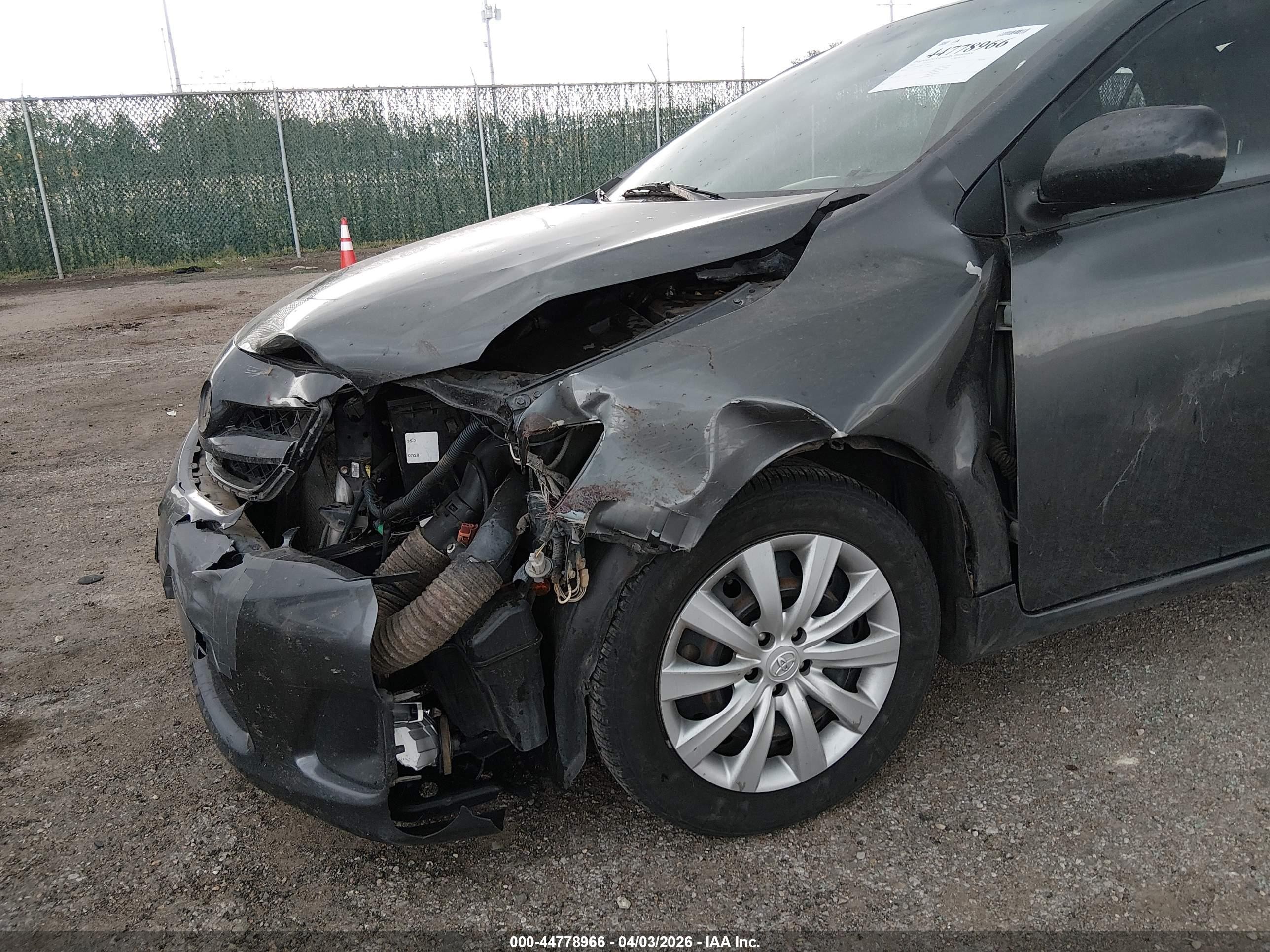 2012 Toyota Corolla Le Gray vin: 2T1BU4EE8CC760843