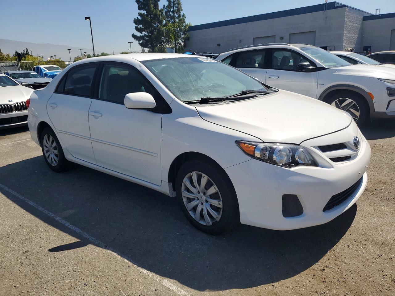 2012 Toyota Corolla Le White vin: 2T1BU4EE8CC765234
