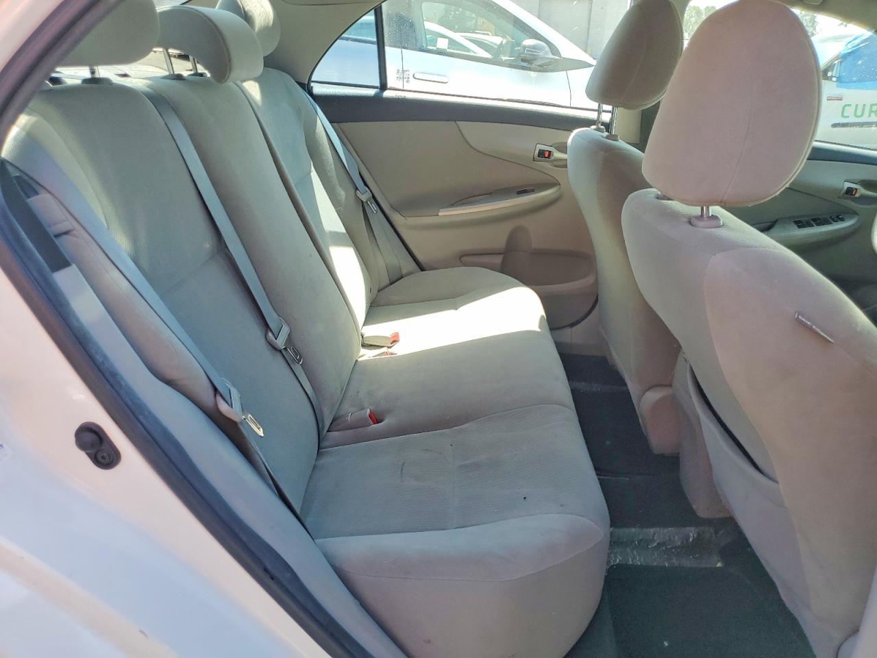 2012 Toyota Corolla Le White vin: 2T1BU4EE8CC765234