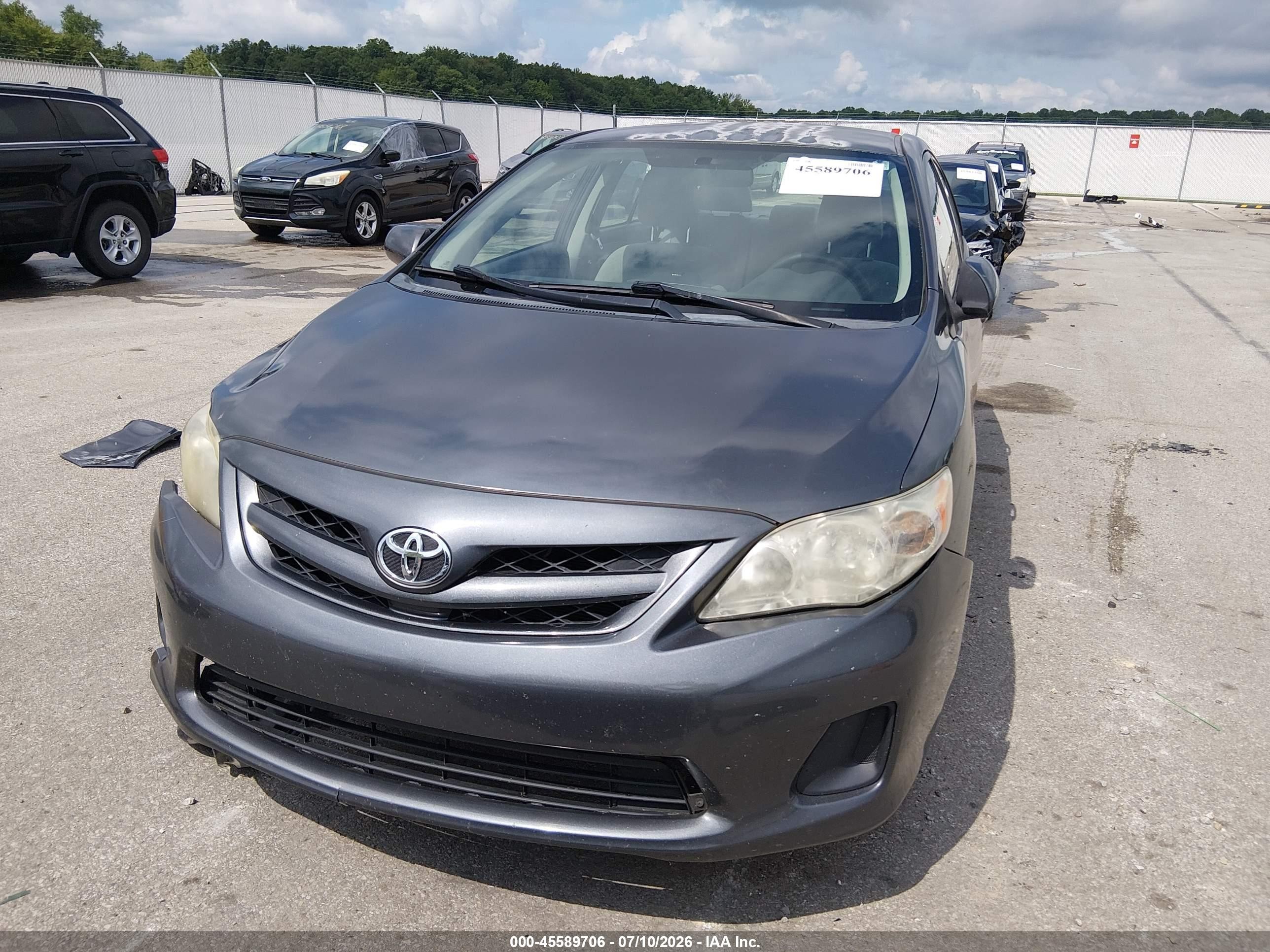 2012 Toyota Corolla Le Gray vin: 2T1BU4EE8CC781157