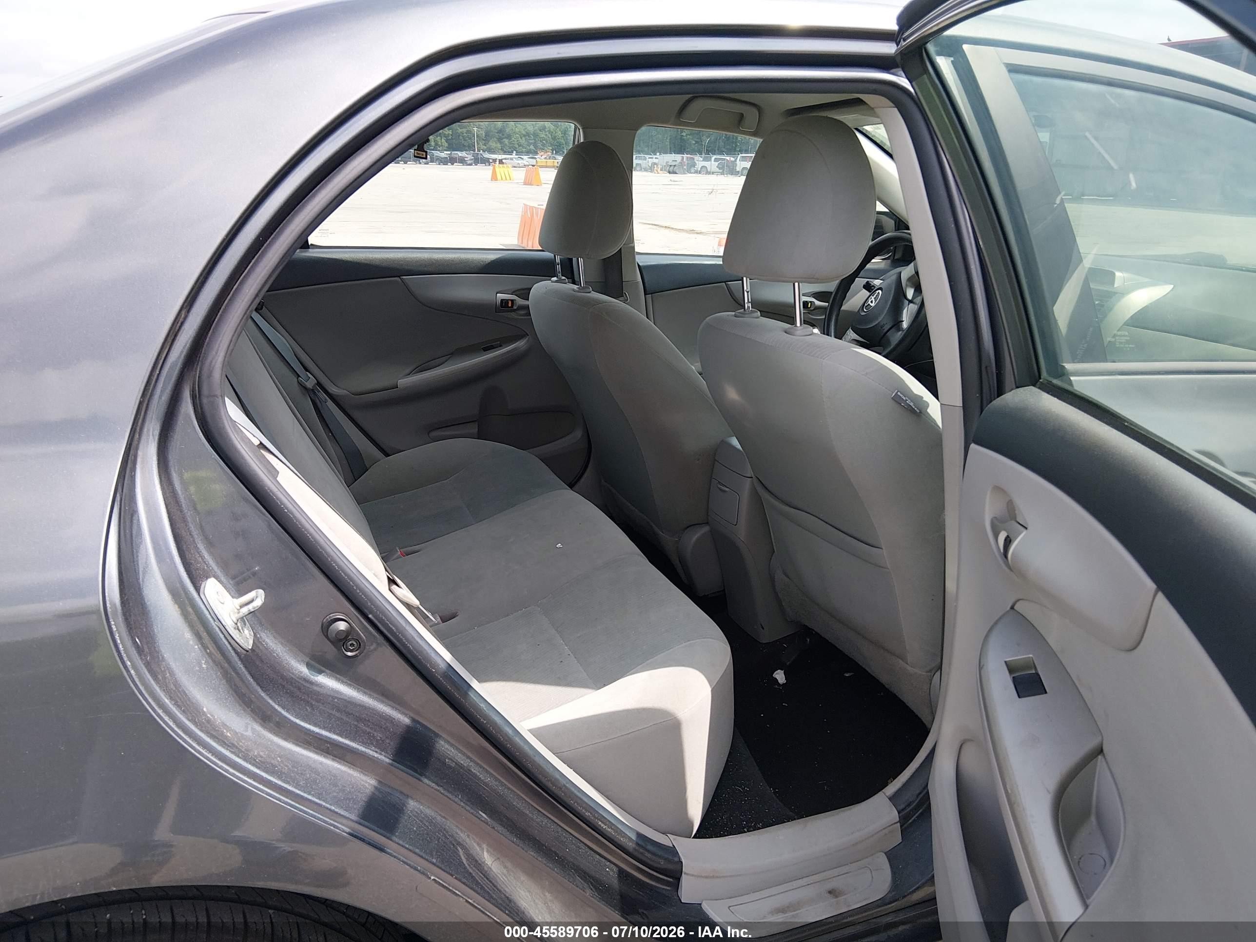 2012 Toyota Corolla Le Gray vin: 2T1BU4EE8CC781157