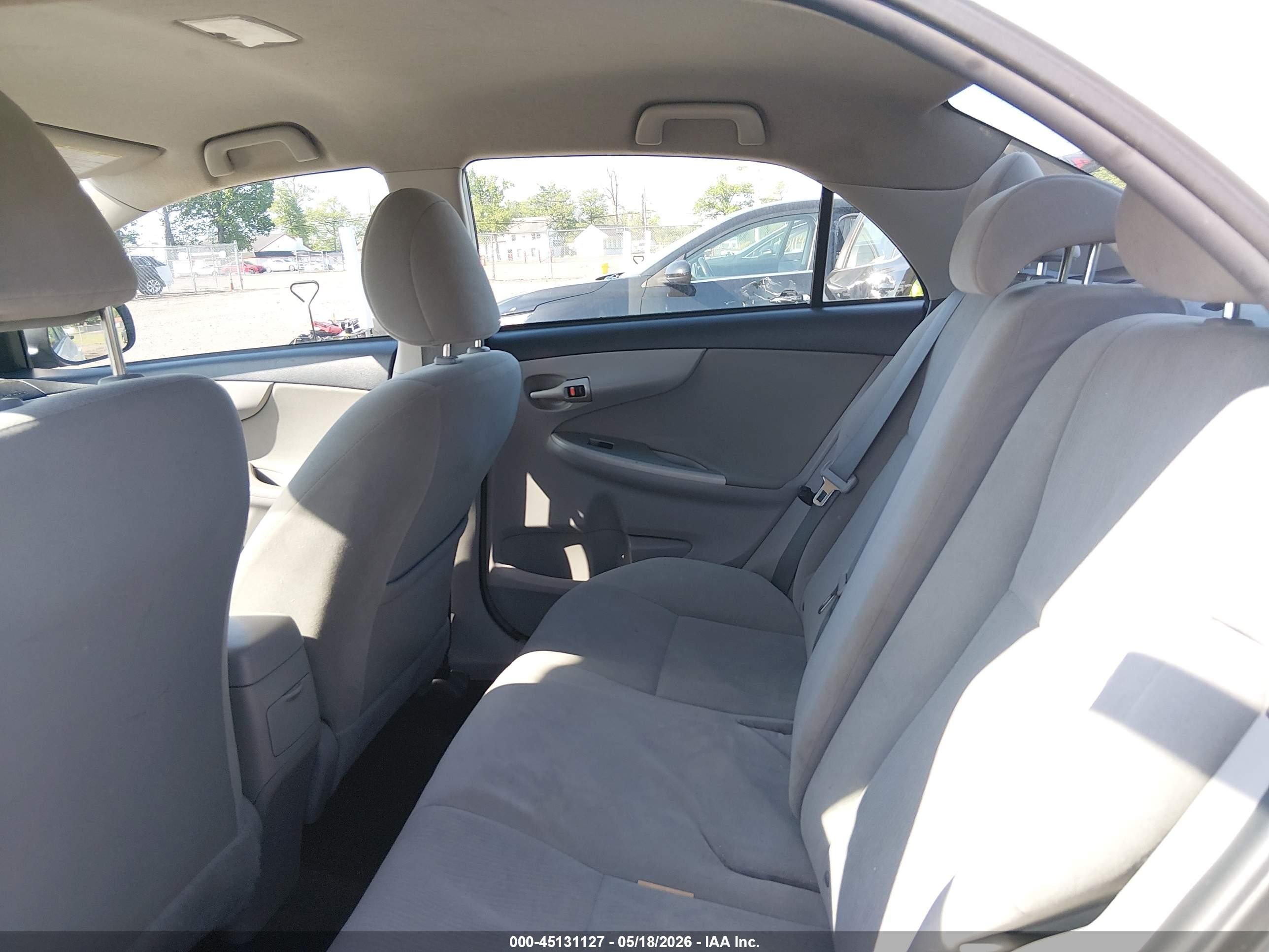 2012 Toyota Corolla Le White vin: 2T1BU4EE8CC786620