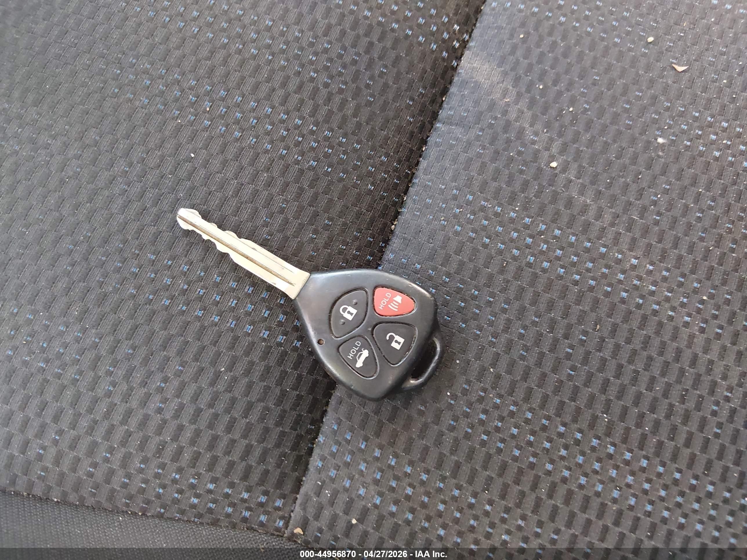 2012 Toyota Corolla S Серебряный vin: 2T1BU4EE8CC810642