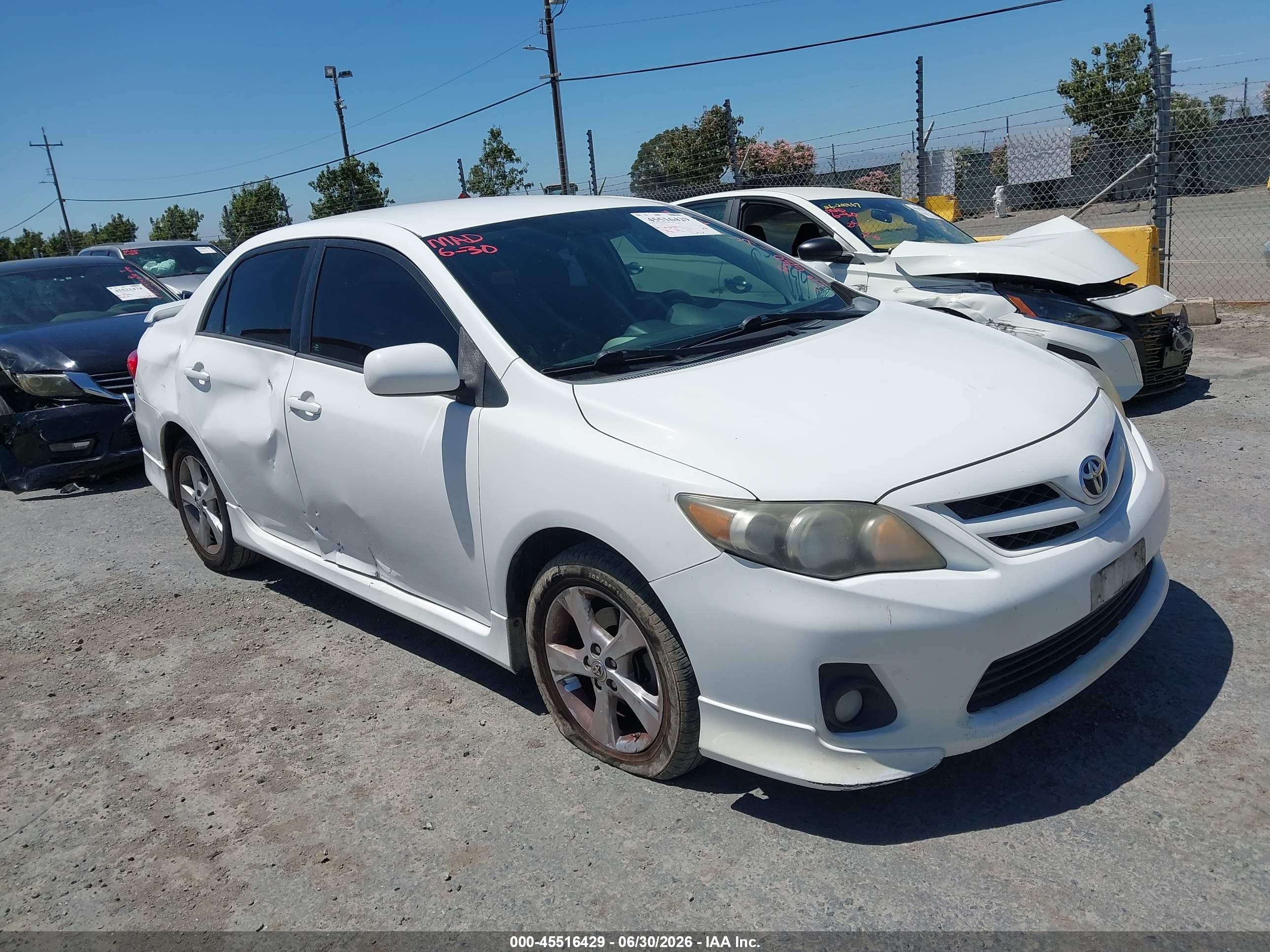 2012 Toyota Corolla S Белый vin: 2T1BU4EE8CC813086