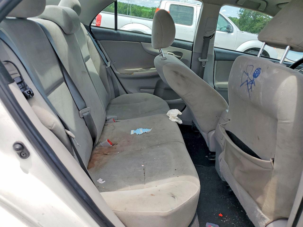 2012 Toyota Corolla Le White vin: 2T1BU4EE8CC825237