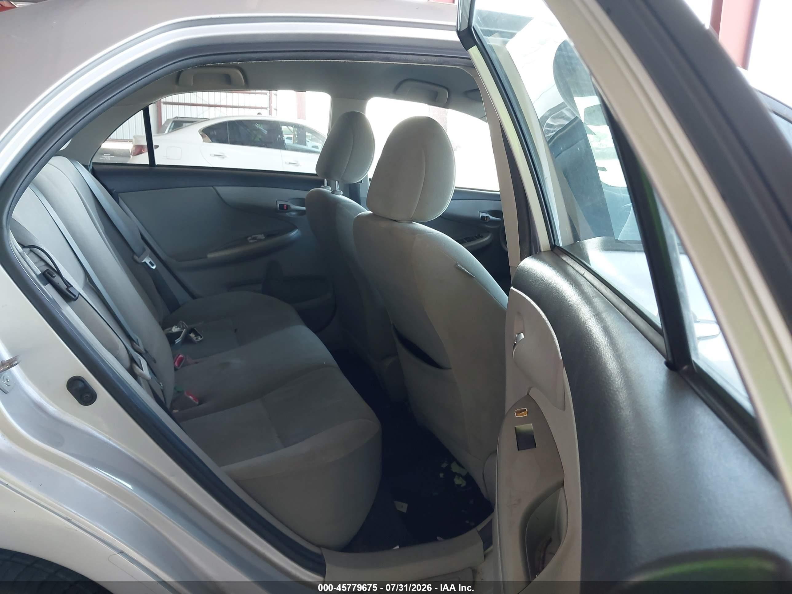 2012 Toyota Corolla Le Серебряный vin: 2T1BU4EE8CC825755
