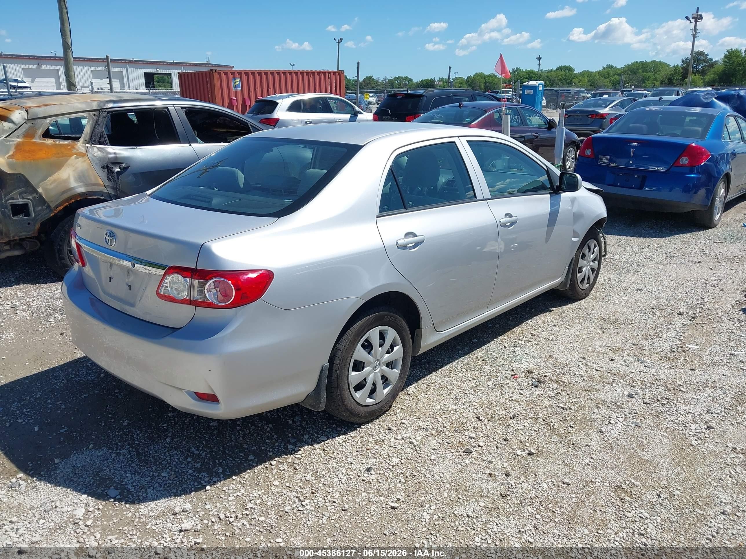 2012 Toyota Corolla Ce Silver vin: 2T1BU4EE8CC826811