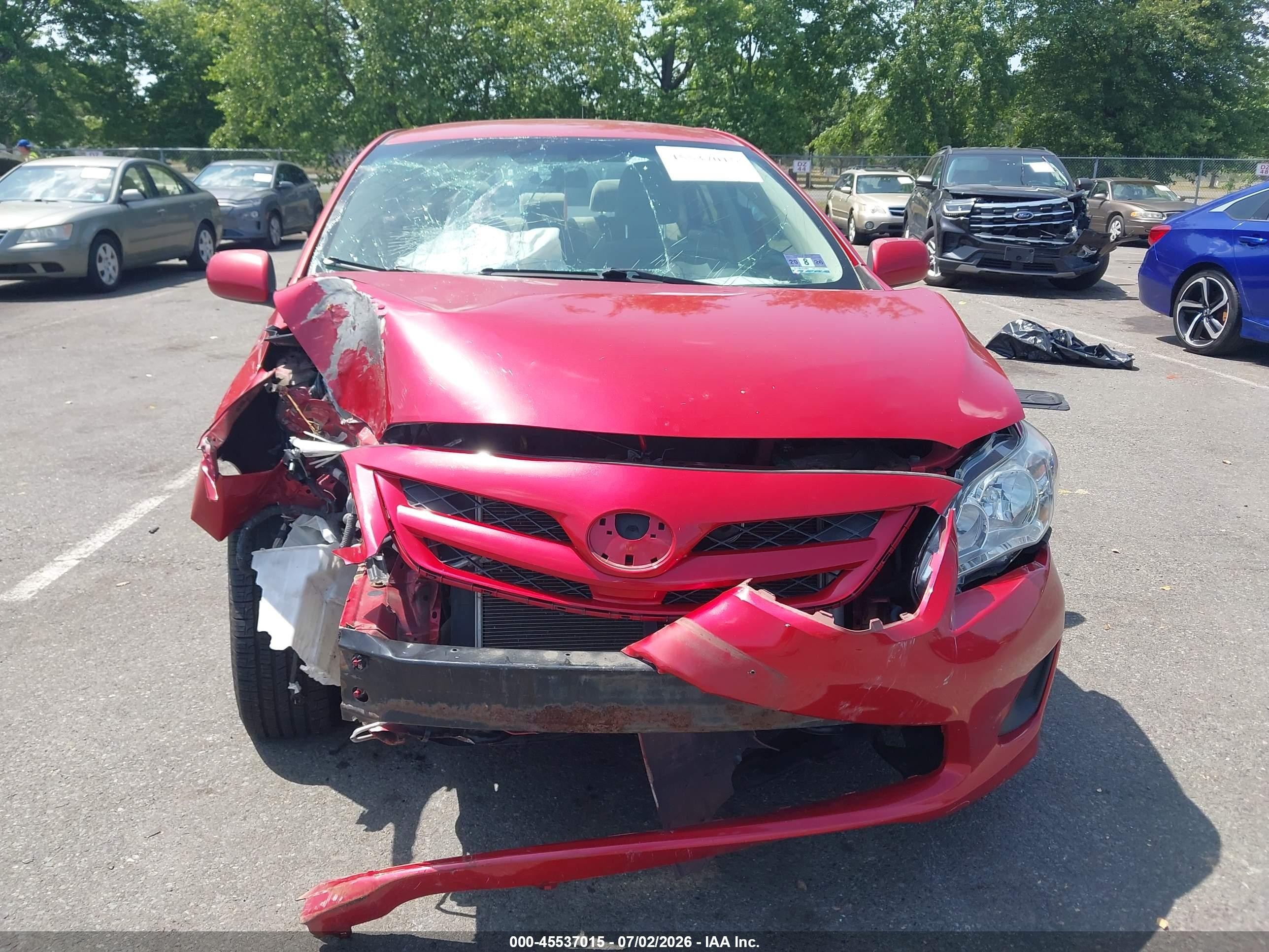 2012 Toyota Corolla Le Red vin: 2T1BU4EE8CC888967