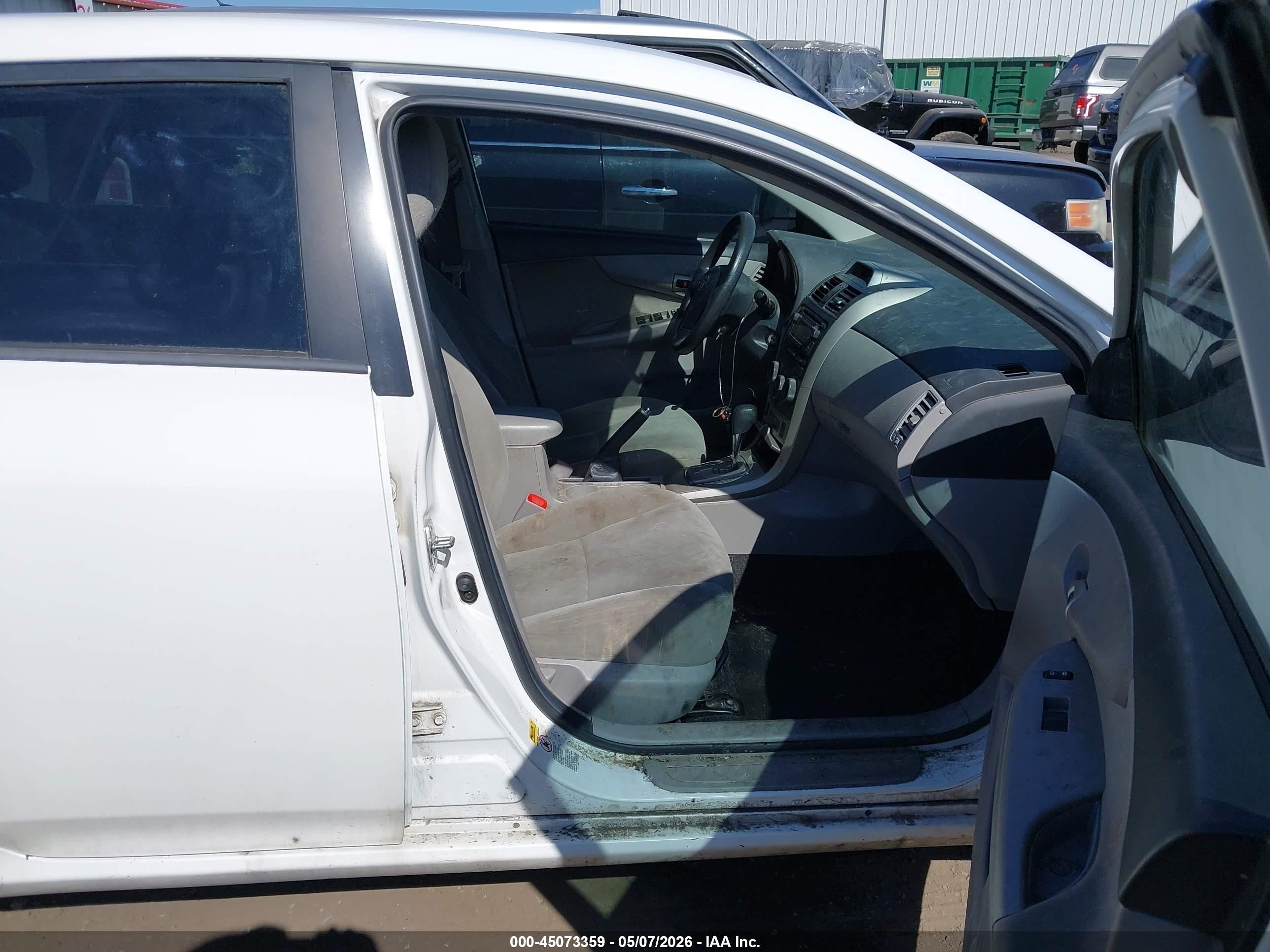 2012 Toyota Corolla Le White vin: 2T1BU4EE8CC889424