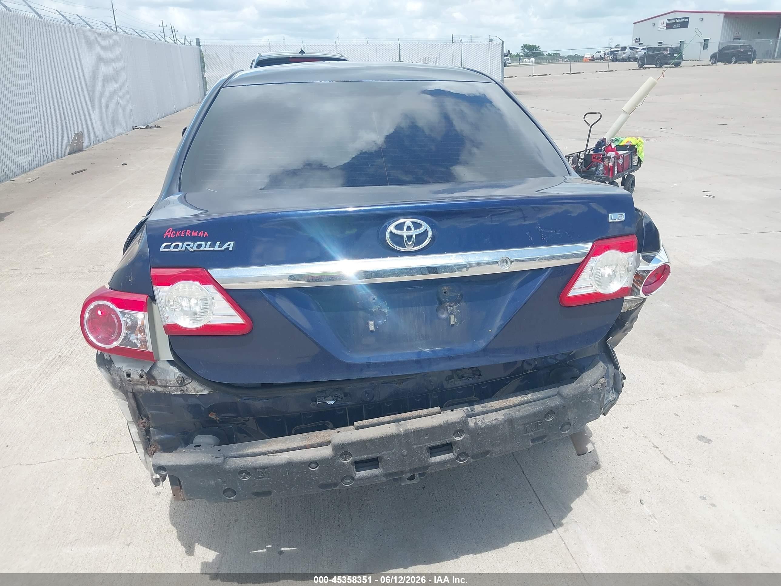 2012 Toyota Corolla Le Blue vin: 2T1BU4EE8CC893621