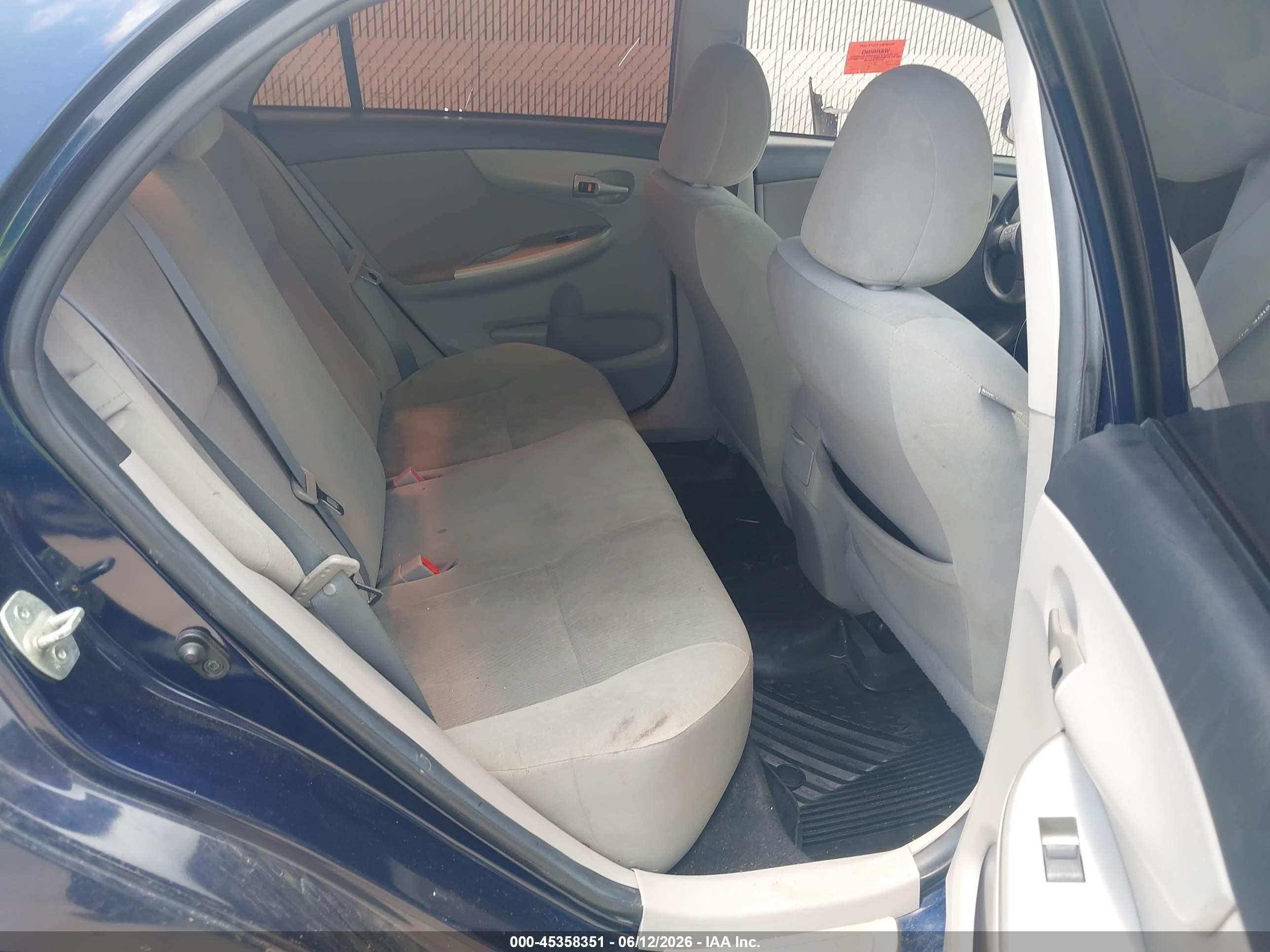 2012 Toyota Corolla Le Blue vin: 2T1BU4EE8CC893621
