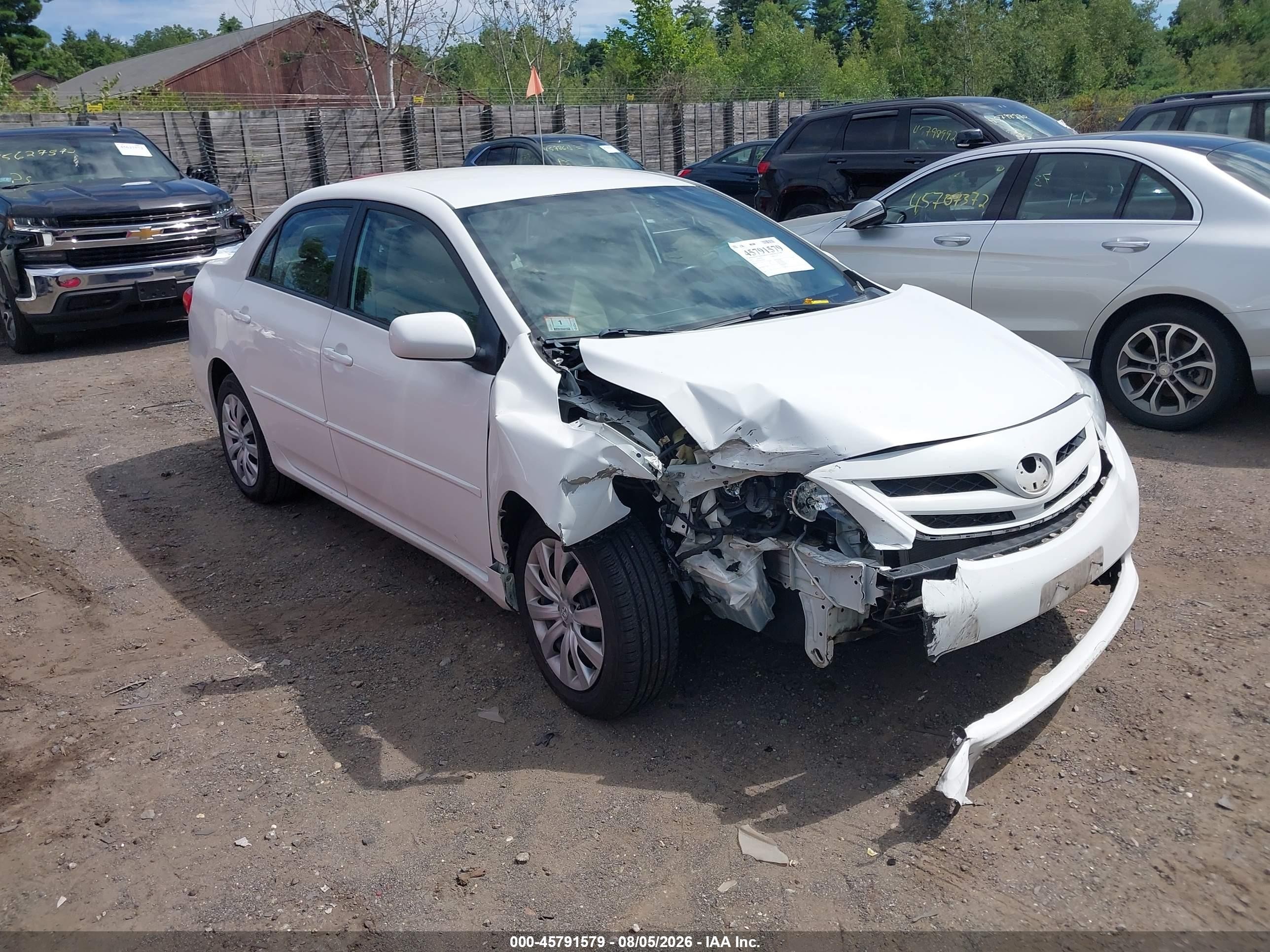 2012 Toyota Corolla Le White vin: 2T1BU4EE8CC900356