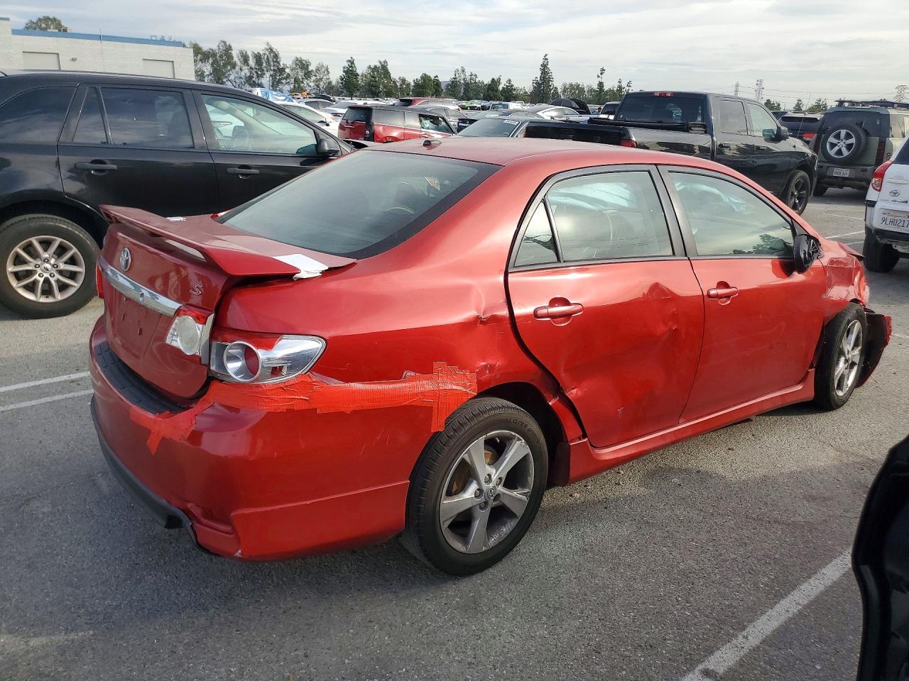 2012 Toyota Corolla Base Красный vin: 2T1BU4EE8CC905945