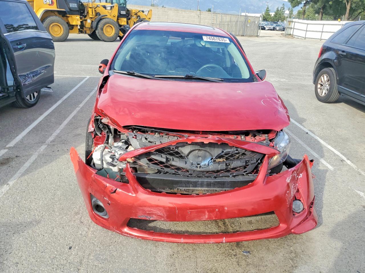 2012 Toyota Corolla Base Красный vin: 2T1BU4EE8CC905945