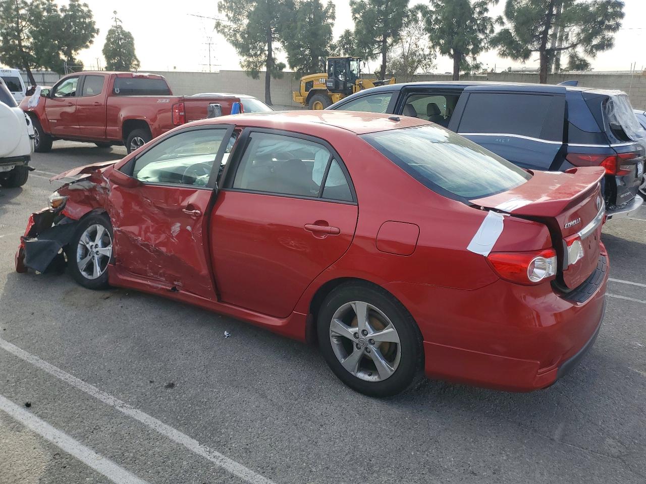 2012 Toyota Corolla Base Красный vin: 2T1BU4EE8CC905945